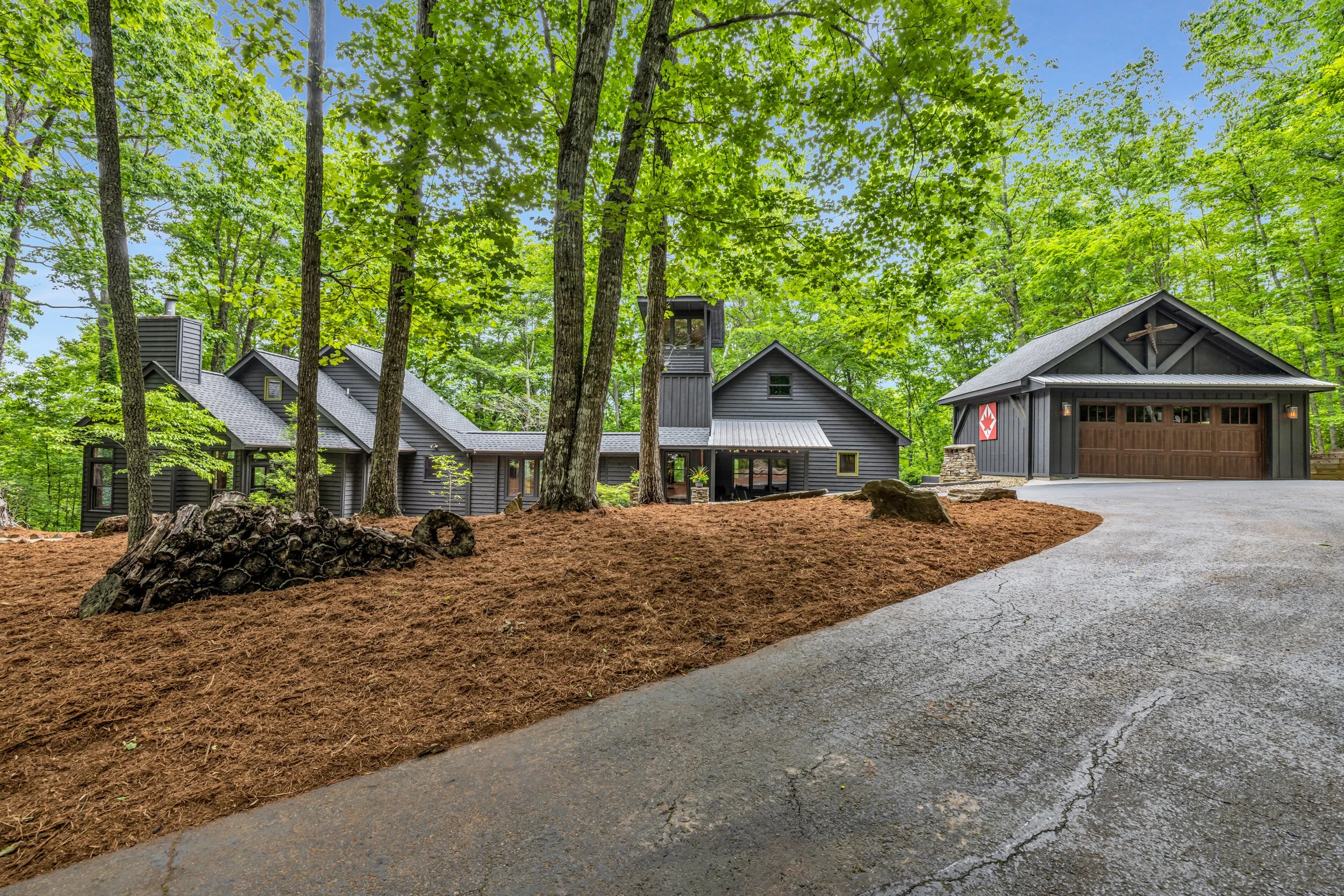 1555 mica mine rd-03.jpg