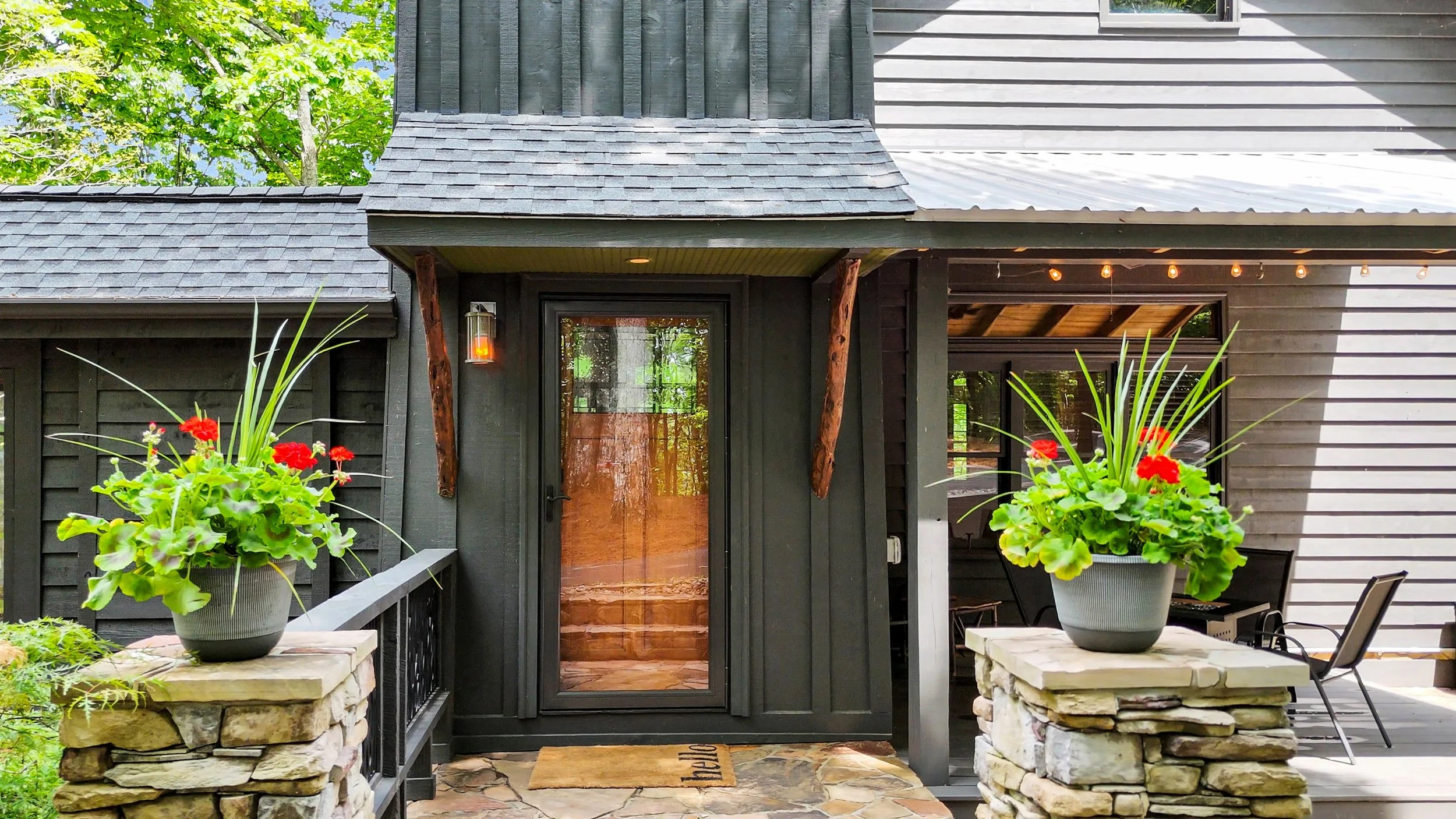 1555 mica mine rd-123.jpg