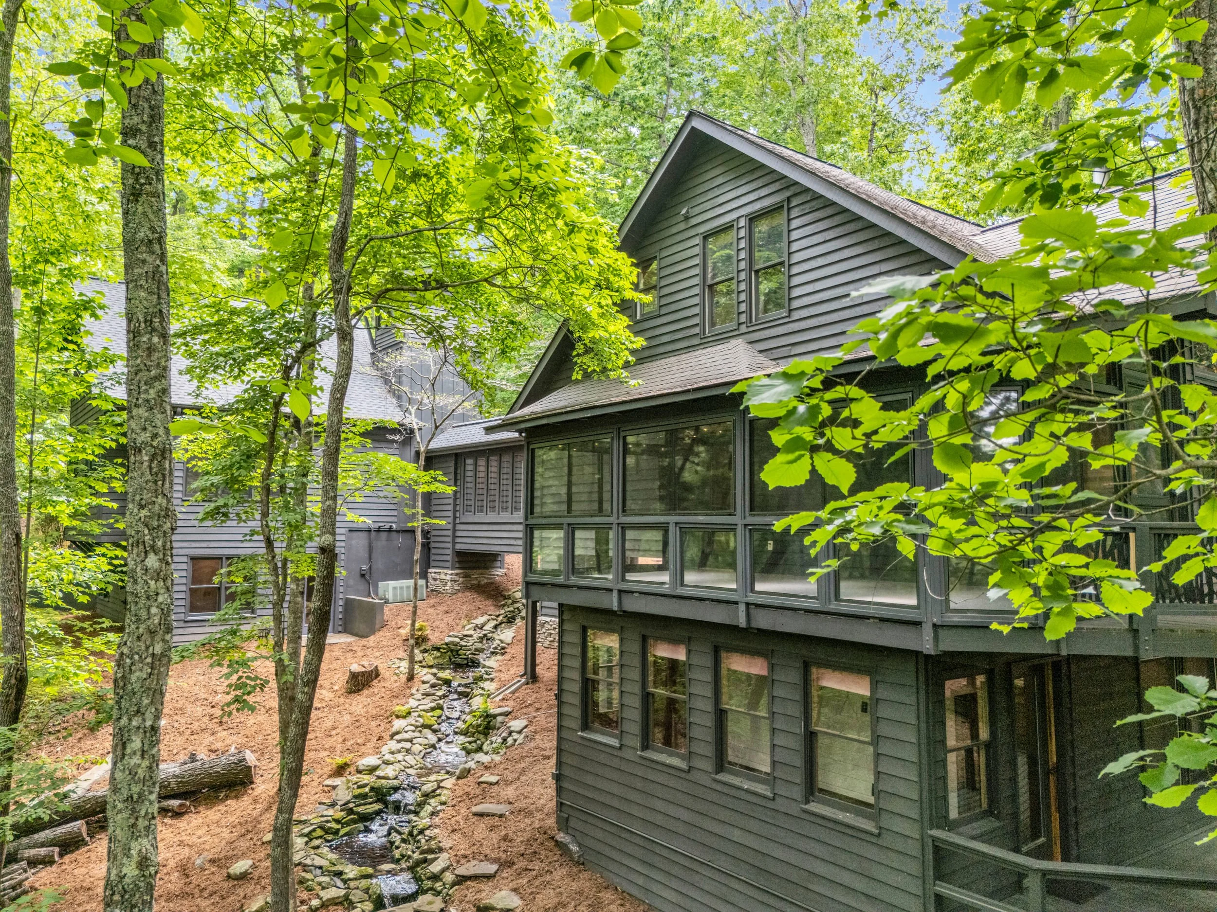 1555 mica mine rd-117.jpg