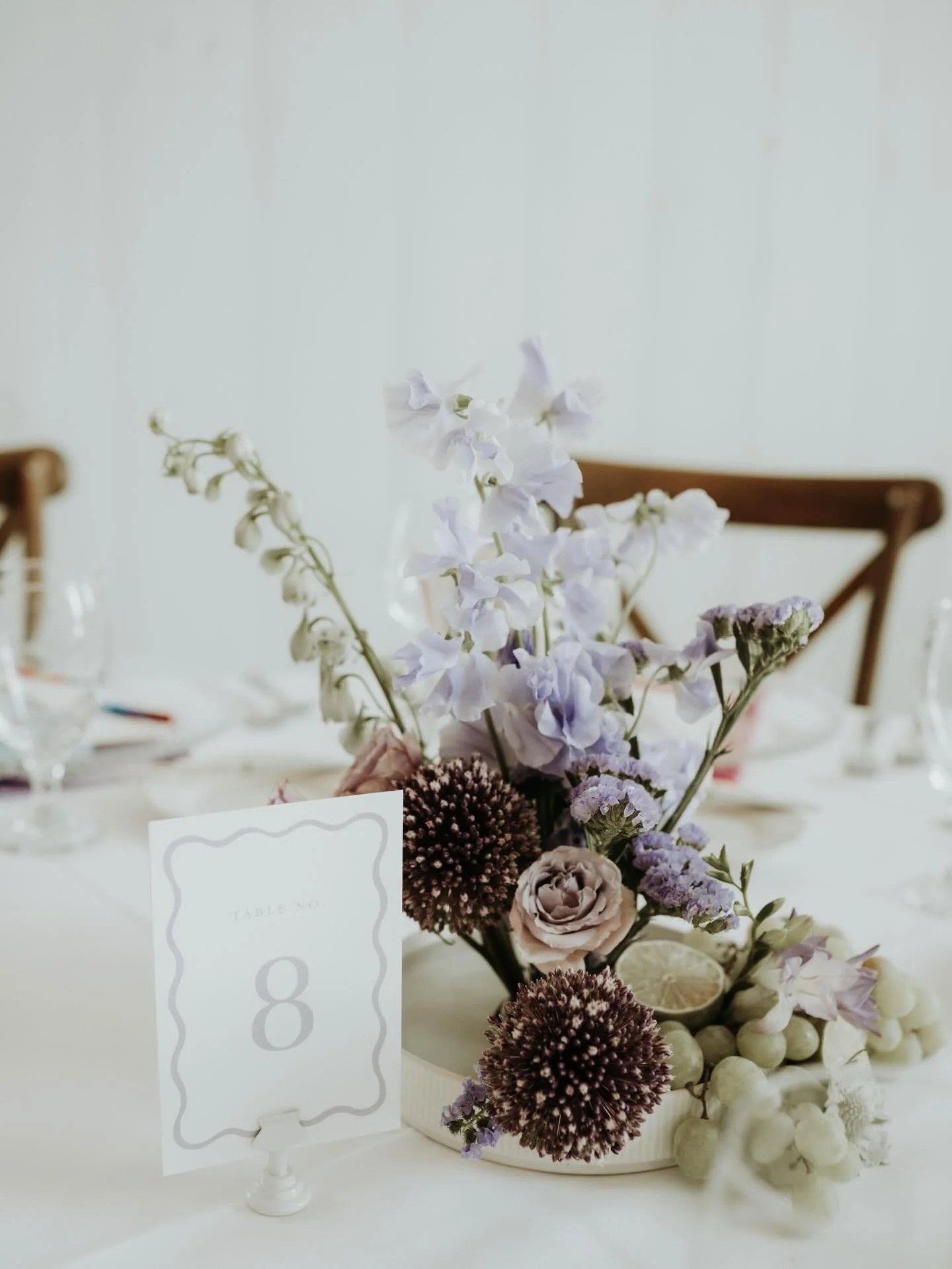 Not only was incorporating color important to Ashley + JJ for their wedding day&hellip;

But color-blocking, natural elements and playful fruit made for some creative design ideas. 

Alongside @fieldandhand, our team with ideas from our rad bride, we