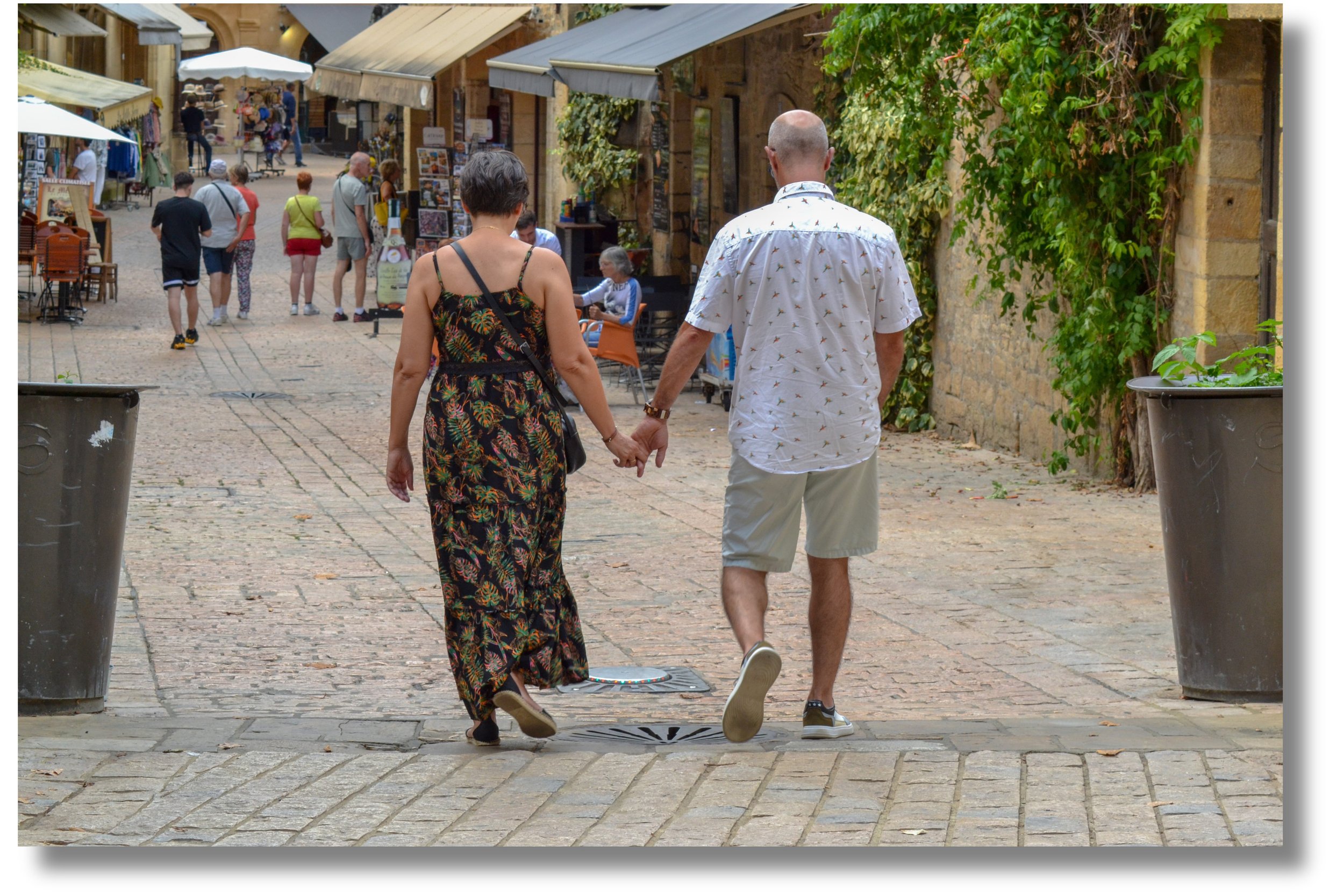 marcher dans le même silence.jpeg