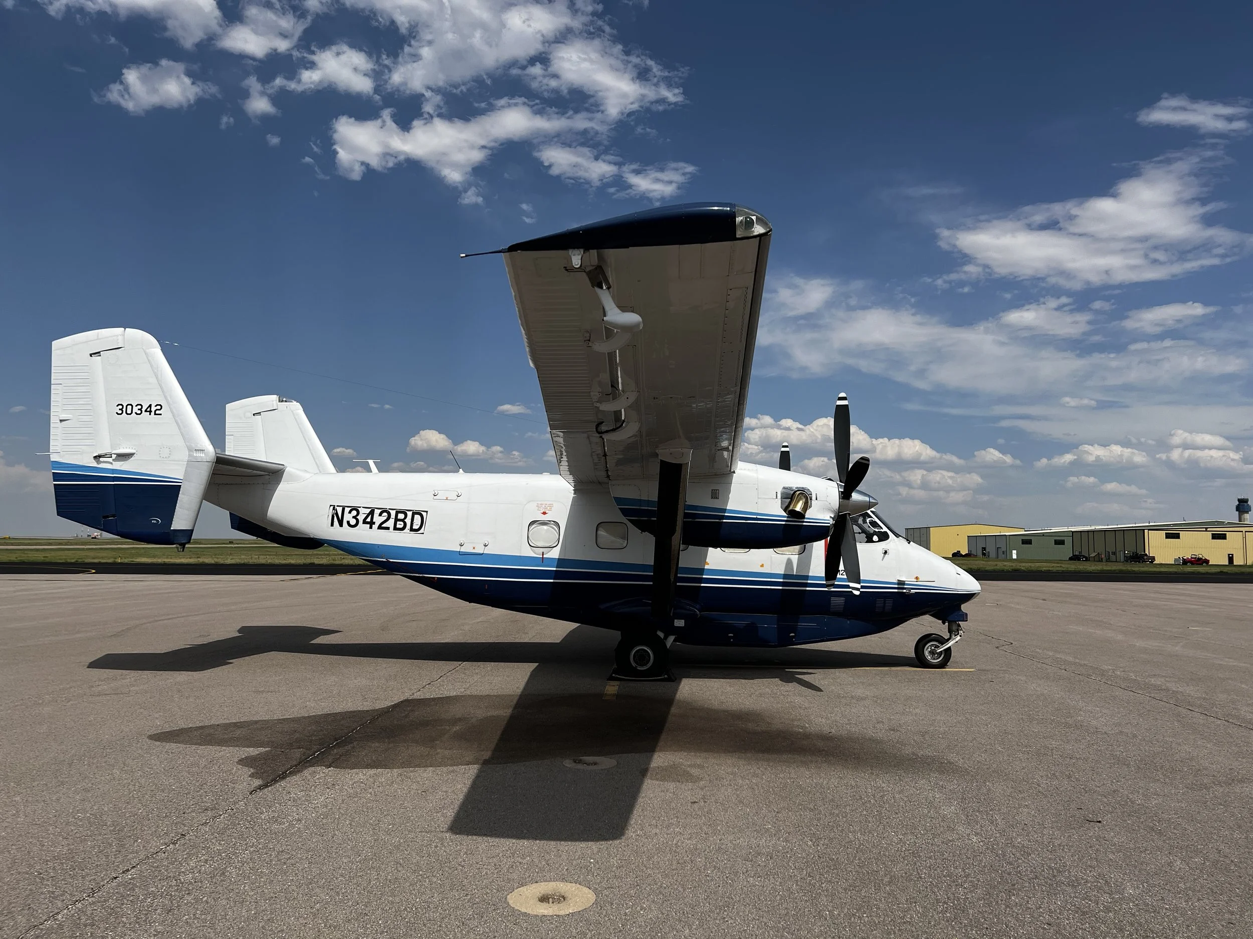 EXTERIOR 4.jpg