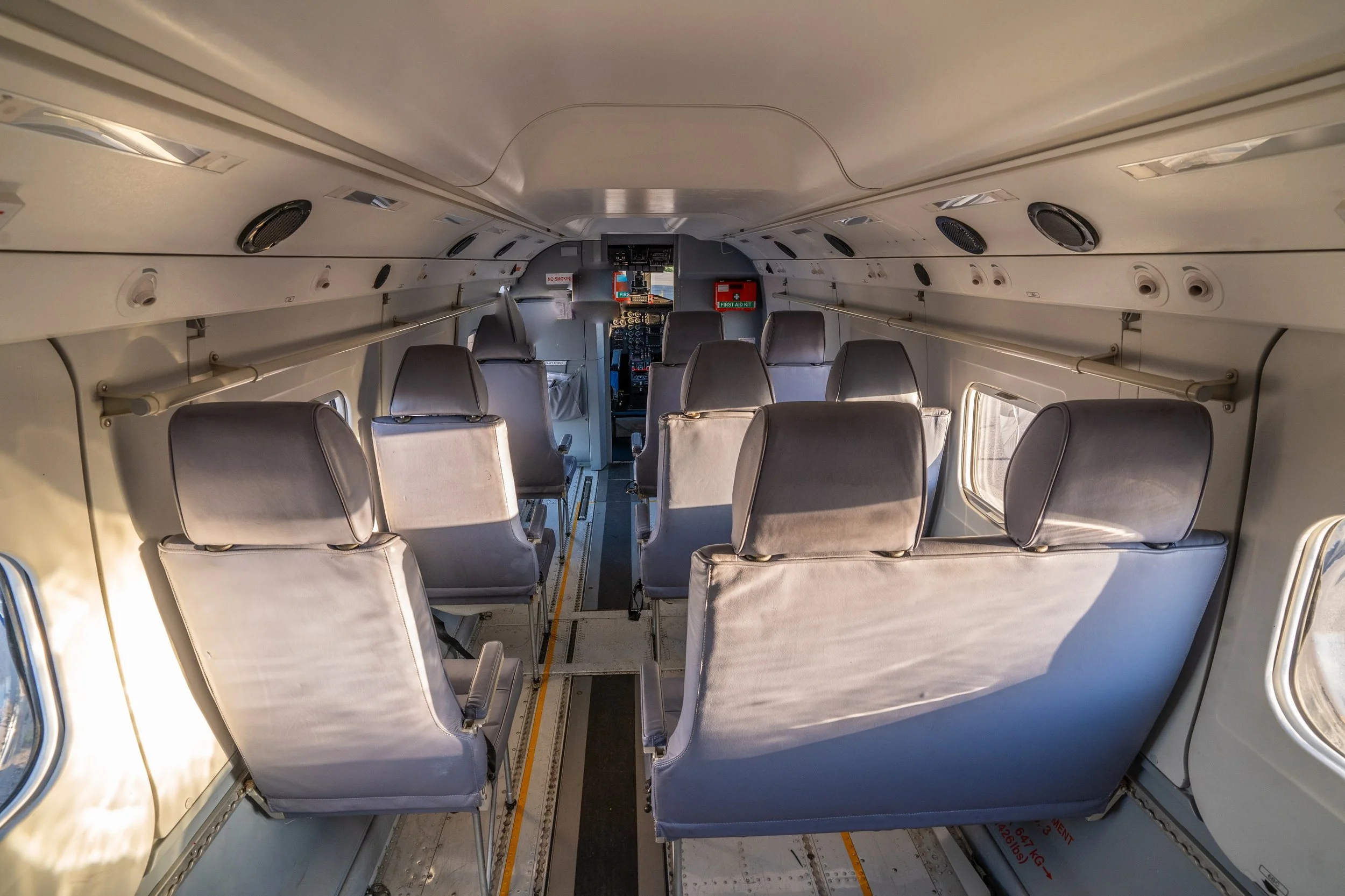 INTERIOR 2.jpg