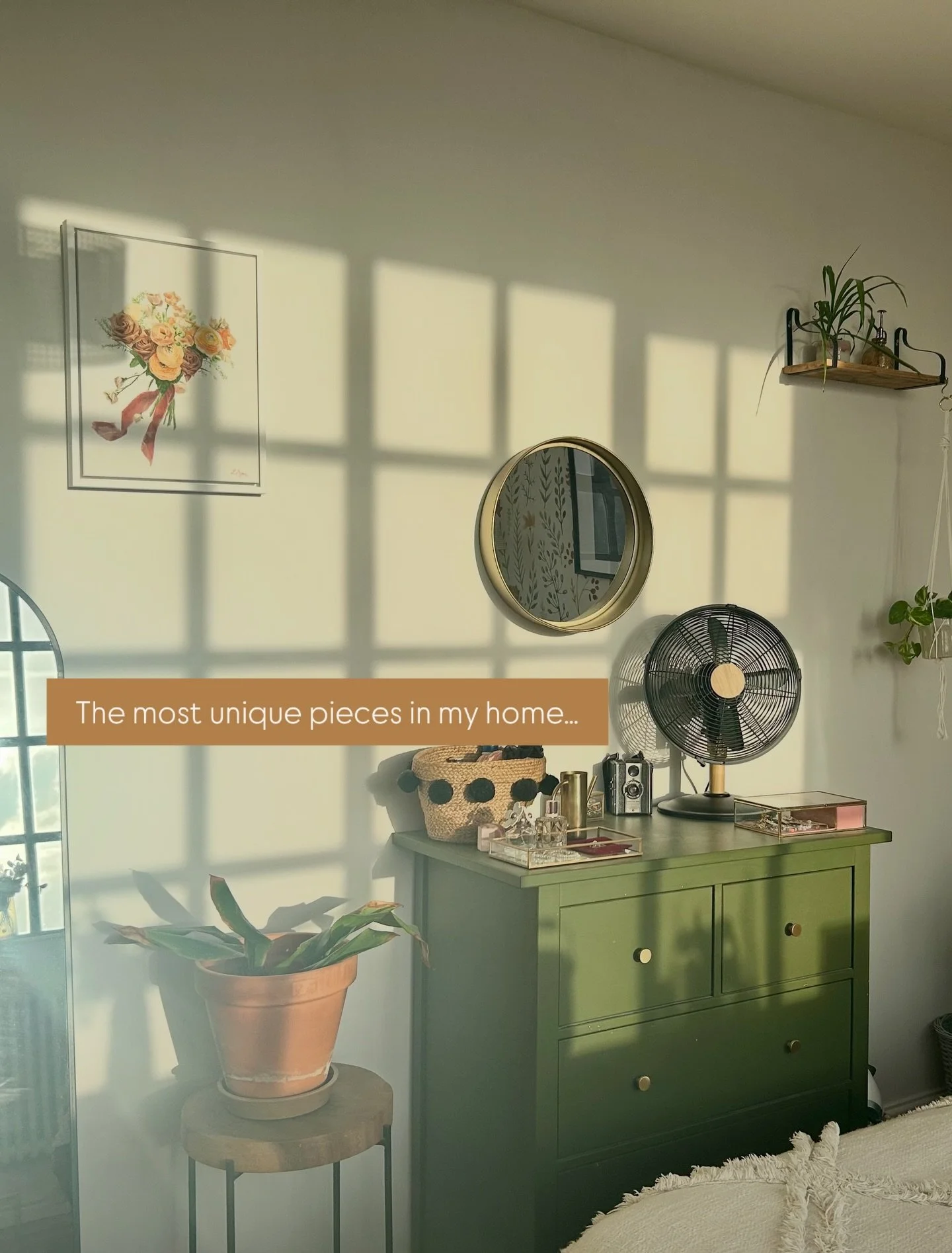 I am always going on about the importance of making your home unique to you, so I thought I&rsquo;d share a few of my favourite one-of-a-kind (or few-of-a-kind) items in my home
I always feel like I pick up the items at a vintage market that nobody e