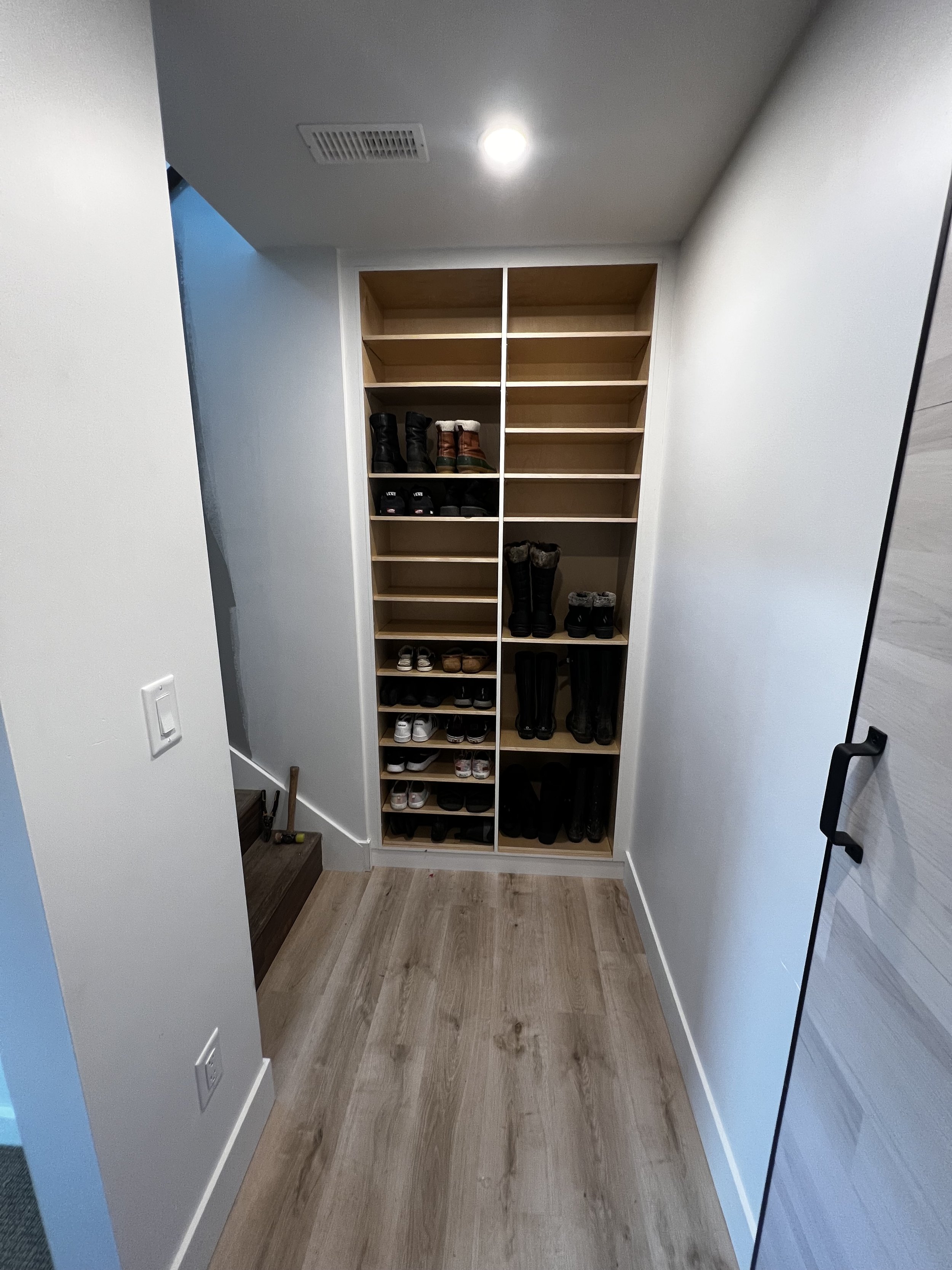 Suzanne's Built-In Shoe Storage