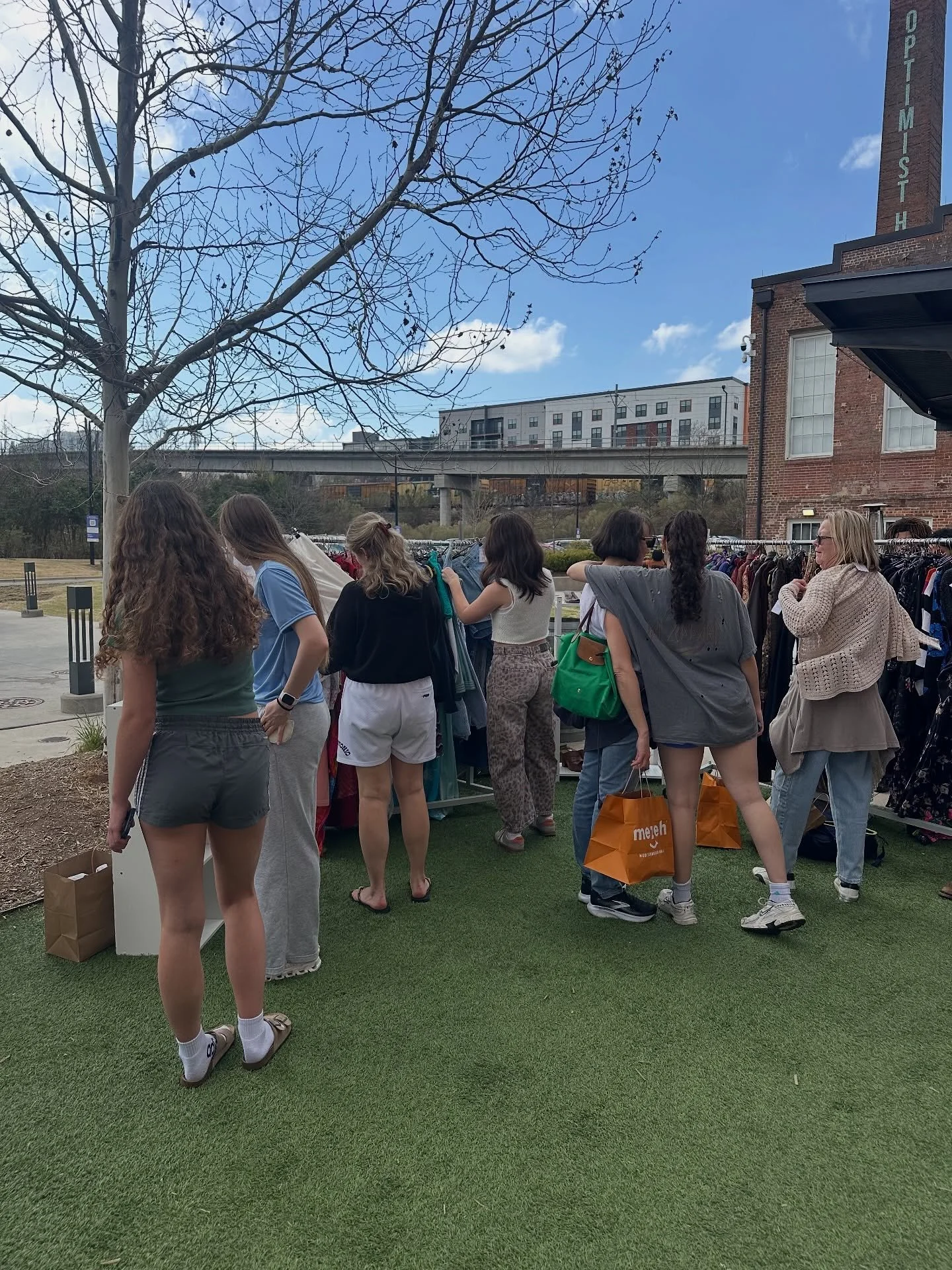 What an amazing day! 

Thank you to everyone who came out to both locations and shopped with our vendors or just chatted and hung out! We appreciate all that you guys do for us and the support you give us every day of the week (not just weekends) 

I