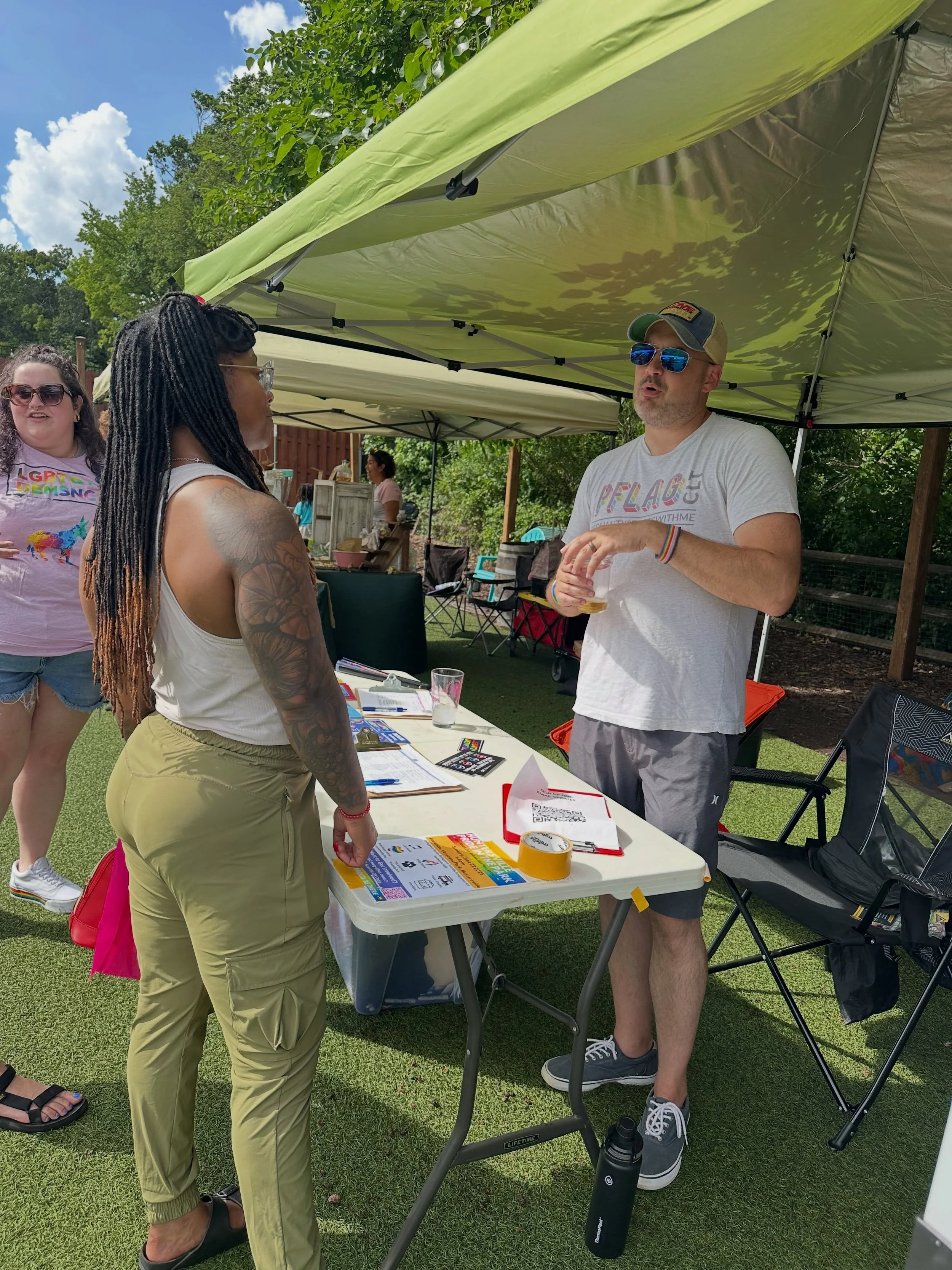 🌸🍻 SPRING FLING AT NODA BREWING 🍻🌸

sunshine, cold drinks, local makers, and the kind of saturday that somehow turns into an all day hang 😌✨

join us this weekend for our Spring Fling Market at NoDa Brewing featuring an incredible lineup of loca