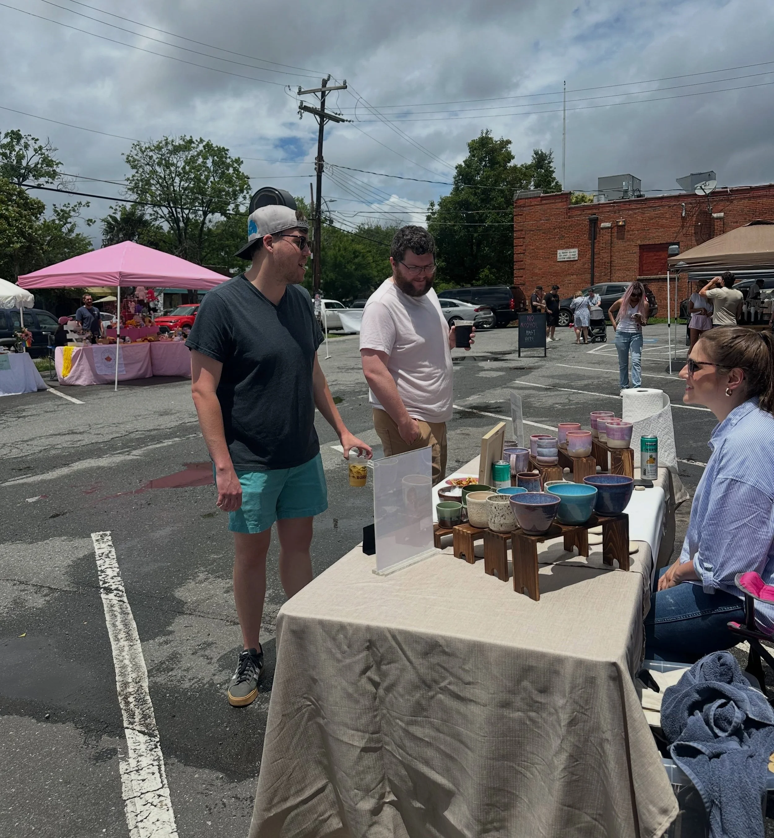 🐶🍻 THIS SATURDAY AT BACKYARD AT BURIAL 🍻🐶

local makers, cold drinks, and&hellip; potentially meeting your new best friend? 👀💛

join us this Saturday for an afternoon of shopping, sipping, and community at Backyard at Burial. We&rsquo;ll have a