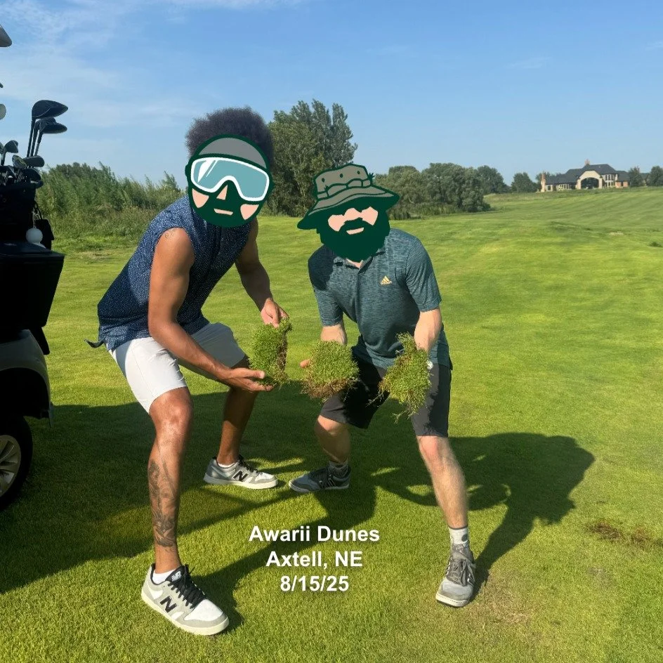 Howlin' at the moon at Awarii Dunes