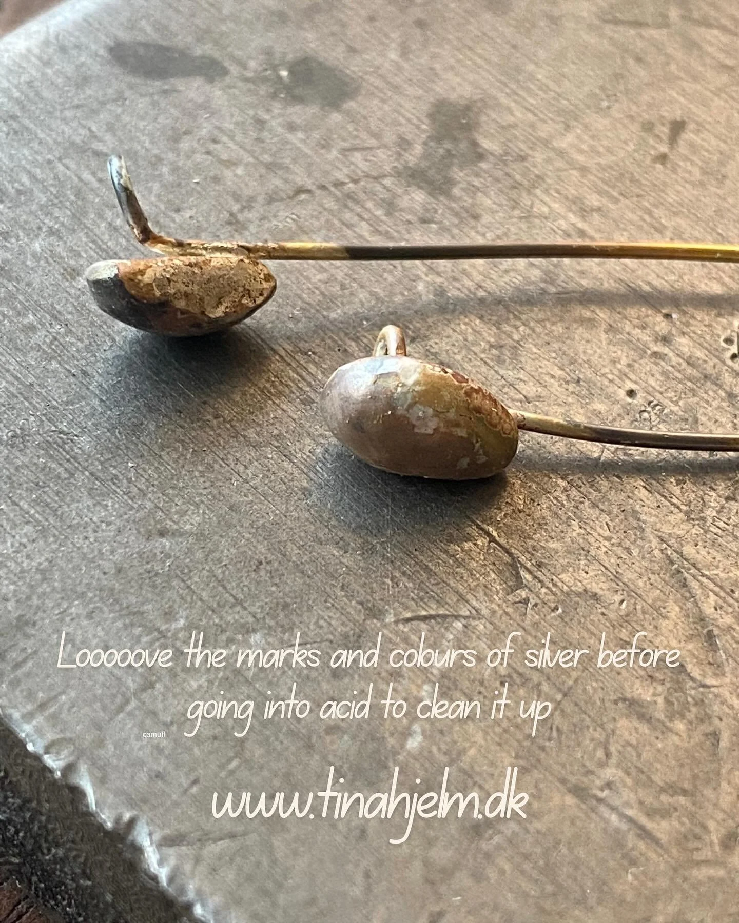 the artist in me is awaken now &hellip;. and do not rest ;)
.
so seeing these beautiful colours in these just soldered silver earrings . really makes me want to see if I can make similar ones with paint 😁
.
.
.
#tinahjelm #tinahjelmjewellery #lovena