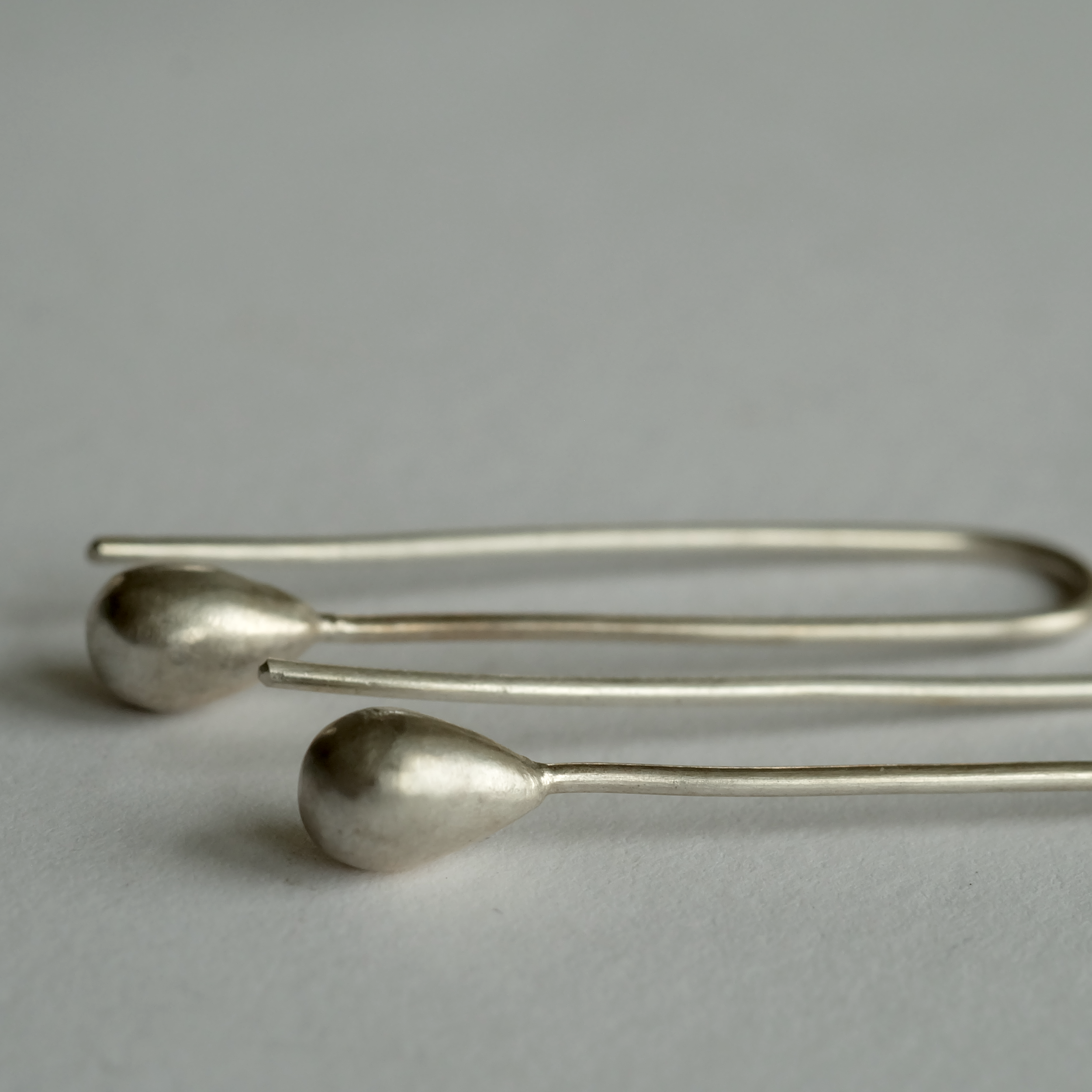 art of simplicity_drop_earring_long_3.png