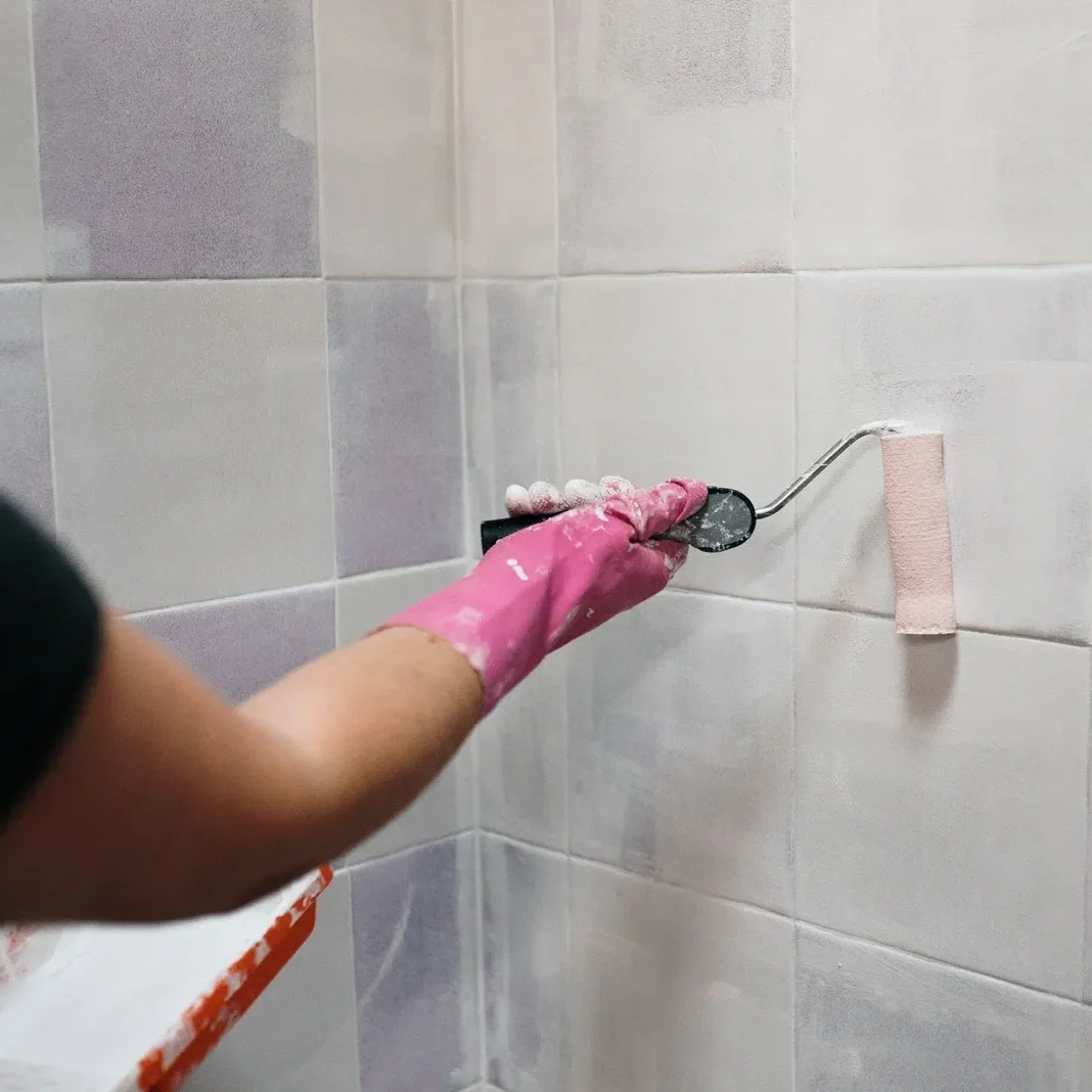 Bathroom Paint Picks That Survive Steam and Style Shifts