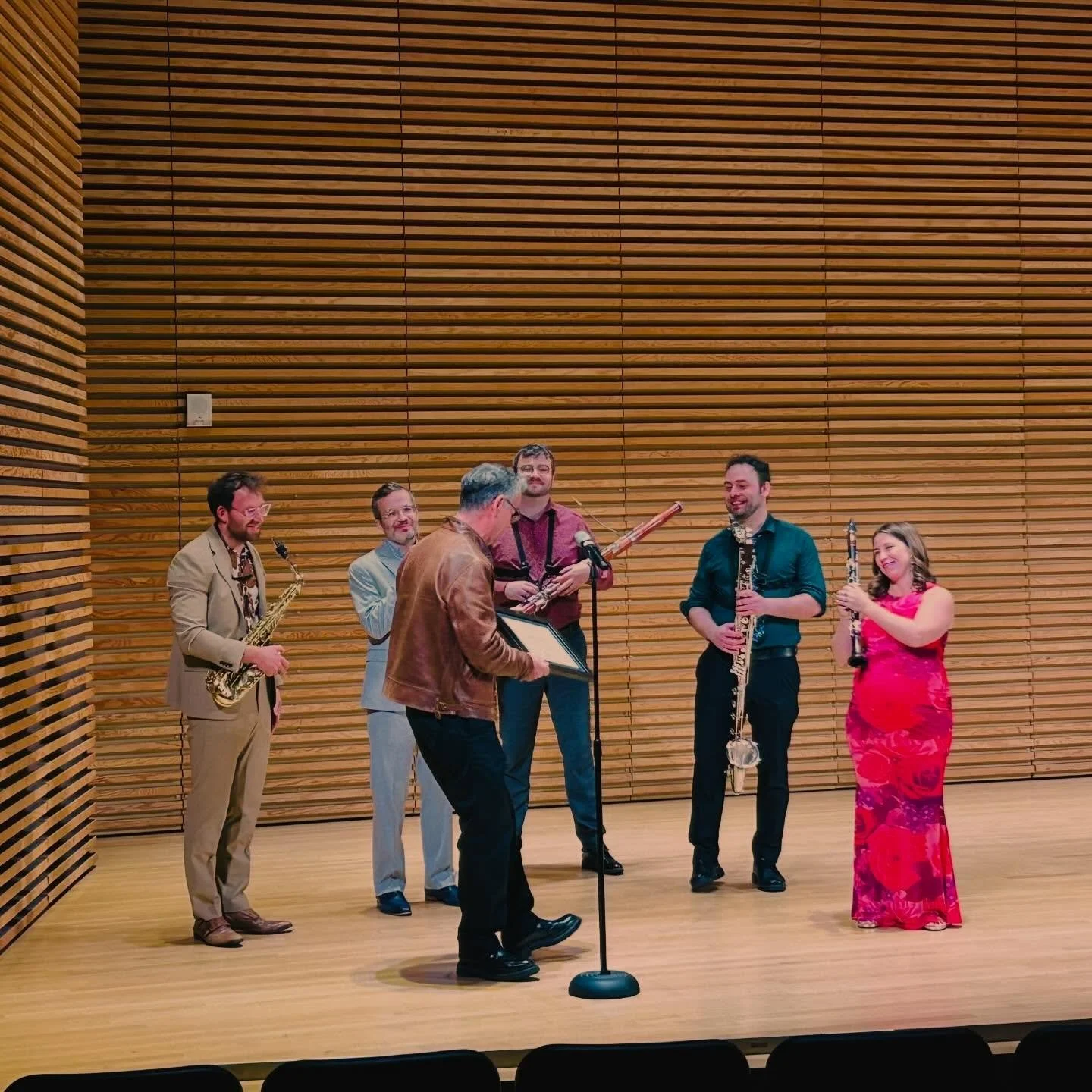 This was such a special evening, returning home to @umichsmtd to be the first ensemble to ever receive the Paul M Boylan Alumni Award. 💛💙

A massive thank you to everyone who came to this homecoming concert, a special thank you to Professor Jeffrey