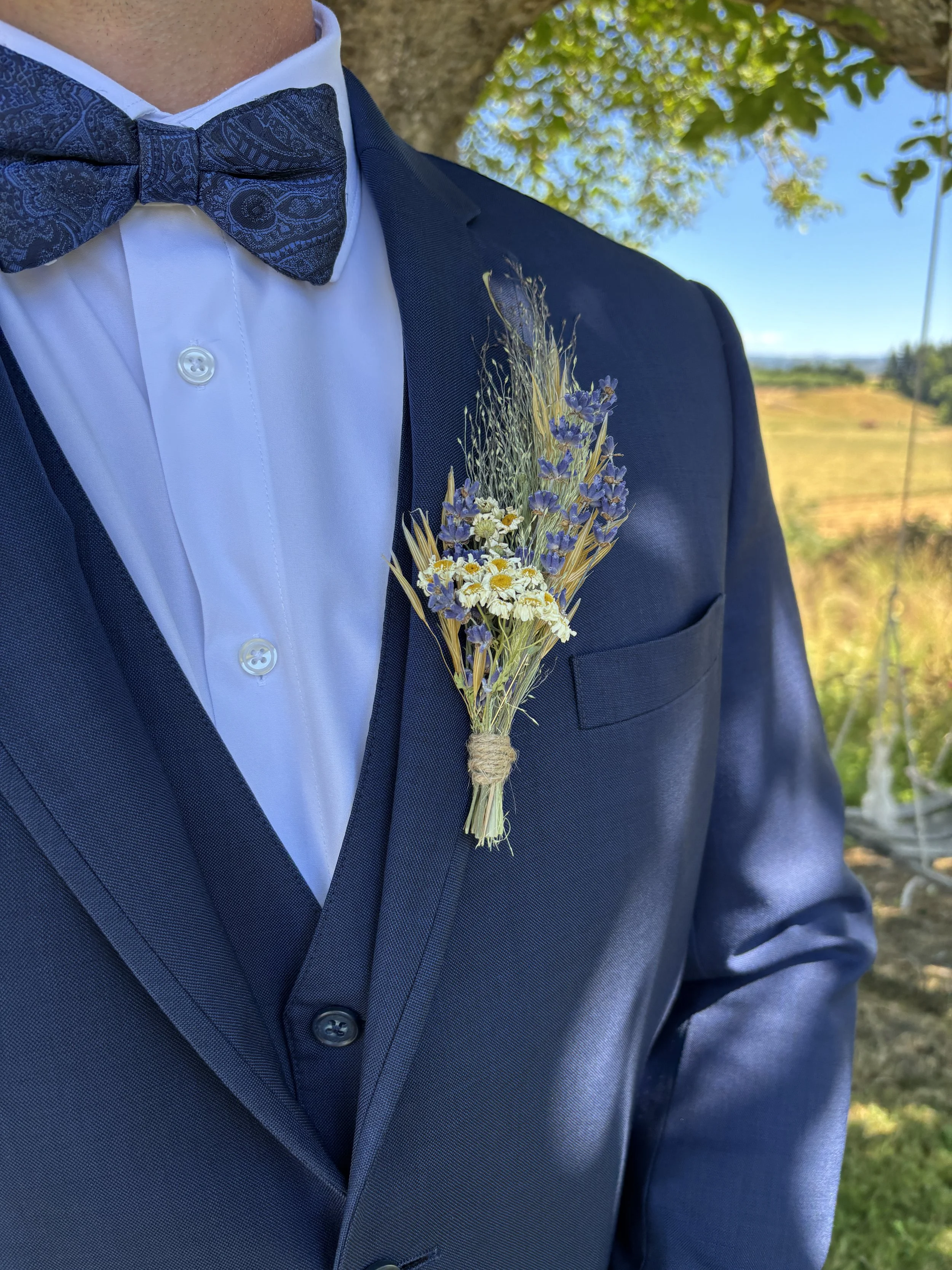 Dried Flower Boutonniere