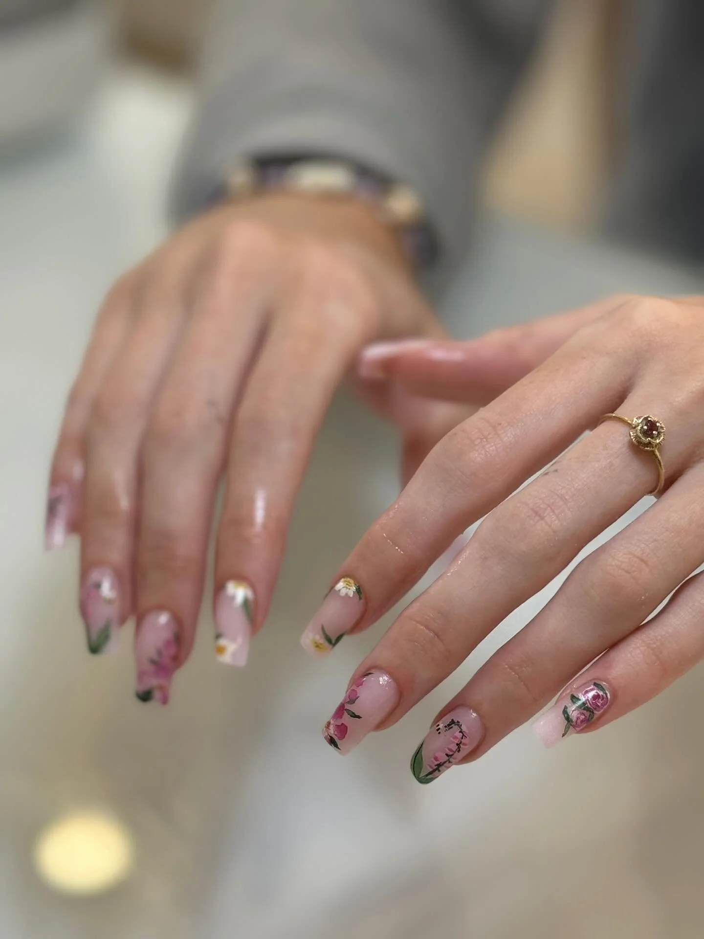 ProForm offers the same durability as acrylic whilst being gentle &amp; flexible on the nail plate, giving you long-lasting, sculpted nails.

Lightweight, strong, and perfect for those wanting extra length or structure, all while maintaining a natura