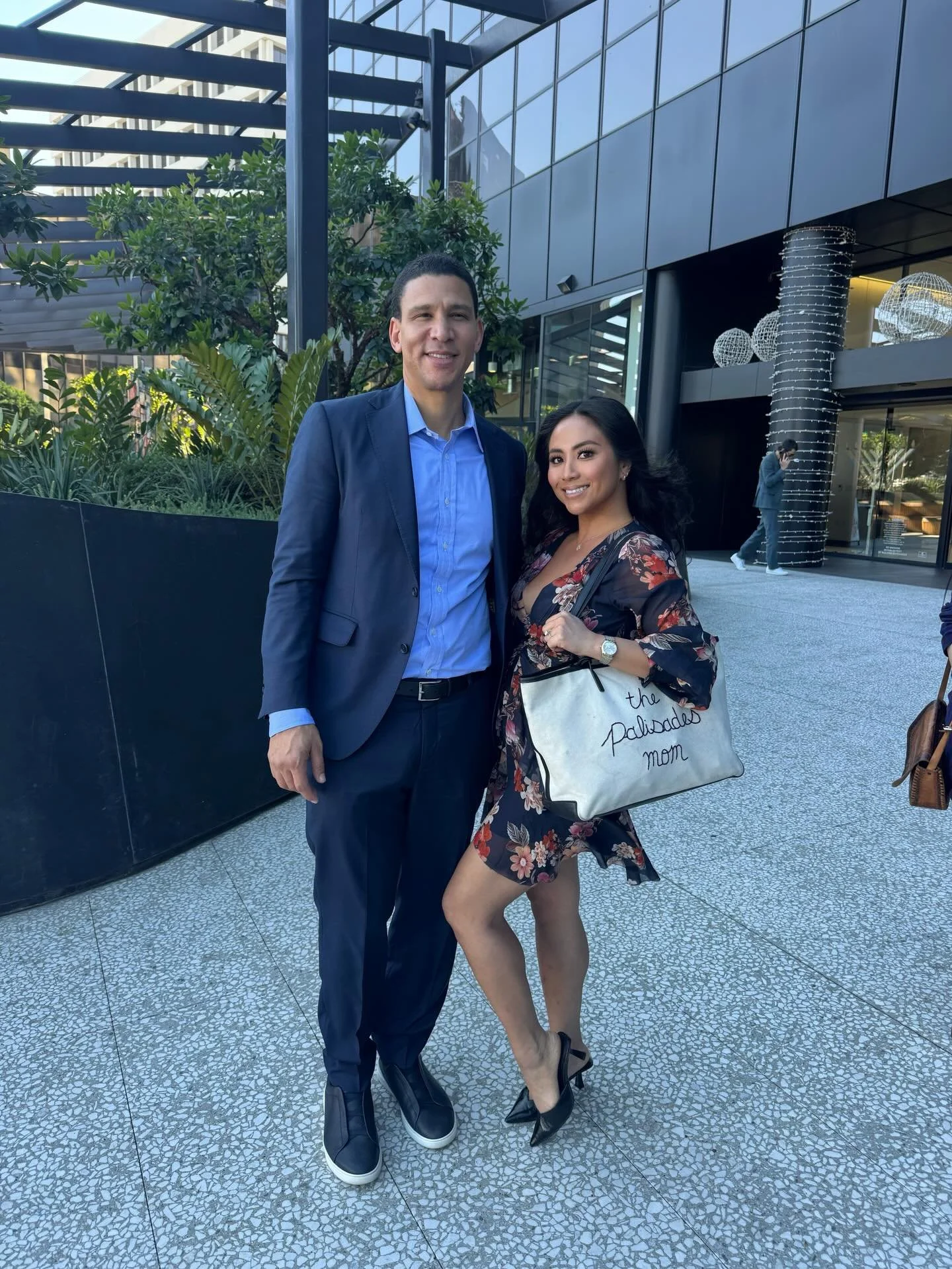 A full-circle moment with @robreffkin 🤍
When we lost our home in the Palisades Fire, Compass Cares showed up for us in ways I will never forget. Their support helped carry my family through the hardest season of our lives&mdash;and reminded me why c