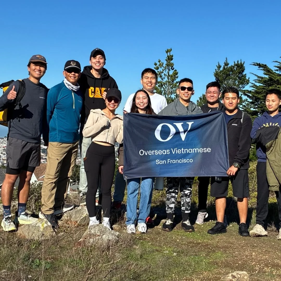 Hike with Overseas Vietnamese San Bruno Mountains