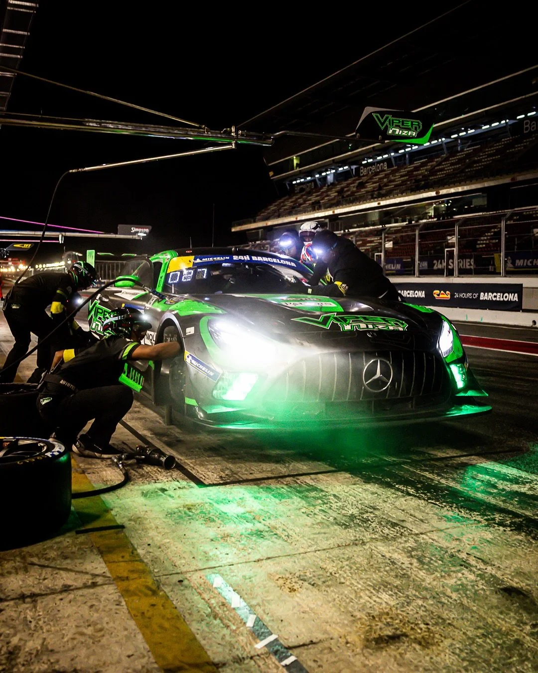 Looking back a few weeks to the 24H of Barcelona is definitely helping my Monday. 

@24hseries 

#car19 #motorsport #motorsportphotography #motorsportphotographer #racecar #racingcar #racingcars #canonmotorsportphotography #canonphotography #carsofin