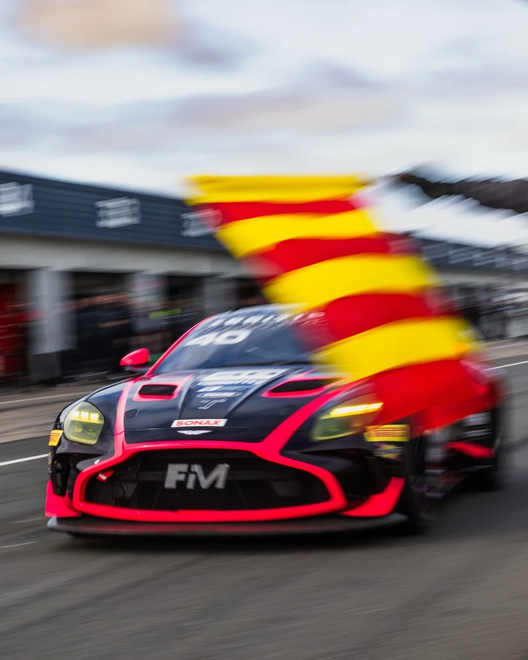 More from media day 👌

@british_gt 
@silverstonecircuit 

#car19 #motorsport #motorsportphotography #britishgt #silverstone