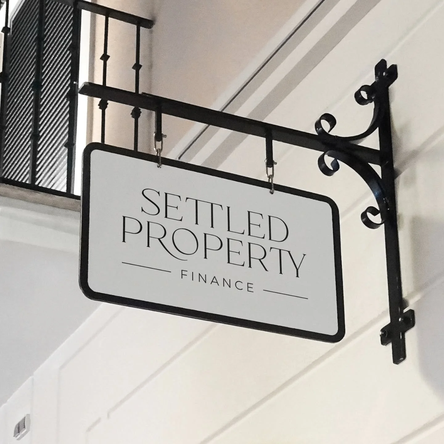 Officially open for business ✨️

I'm Jess, a Certified Mortgage Broker 

With 14+ years in home lending &amp; financial services, I've helped thousands of clients achieve their financial goals, whether it's finding the right home loan or providing gu