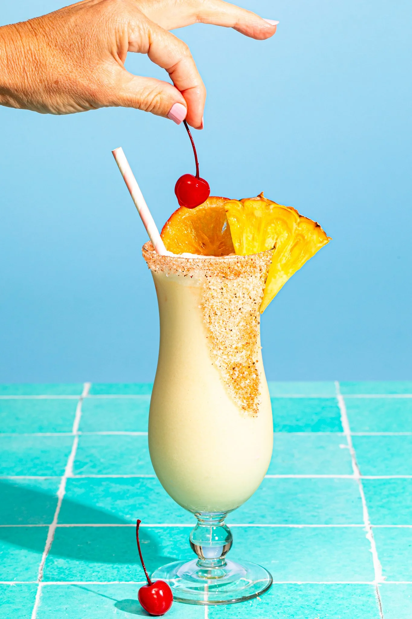 seattle beverage photographer pink sea salt cocktail rim product photography 