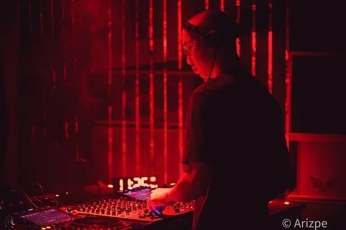 Full gallery now available for @unseenmusicofc event with 
@quang.oi_ 
@bralle.gentian 
@anne__gr_ 
Thank you again to the staff and crew for having me and a special thanks to @dninetythree_ and @lorely_mur 
The underground Techno scene in Denver is 