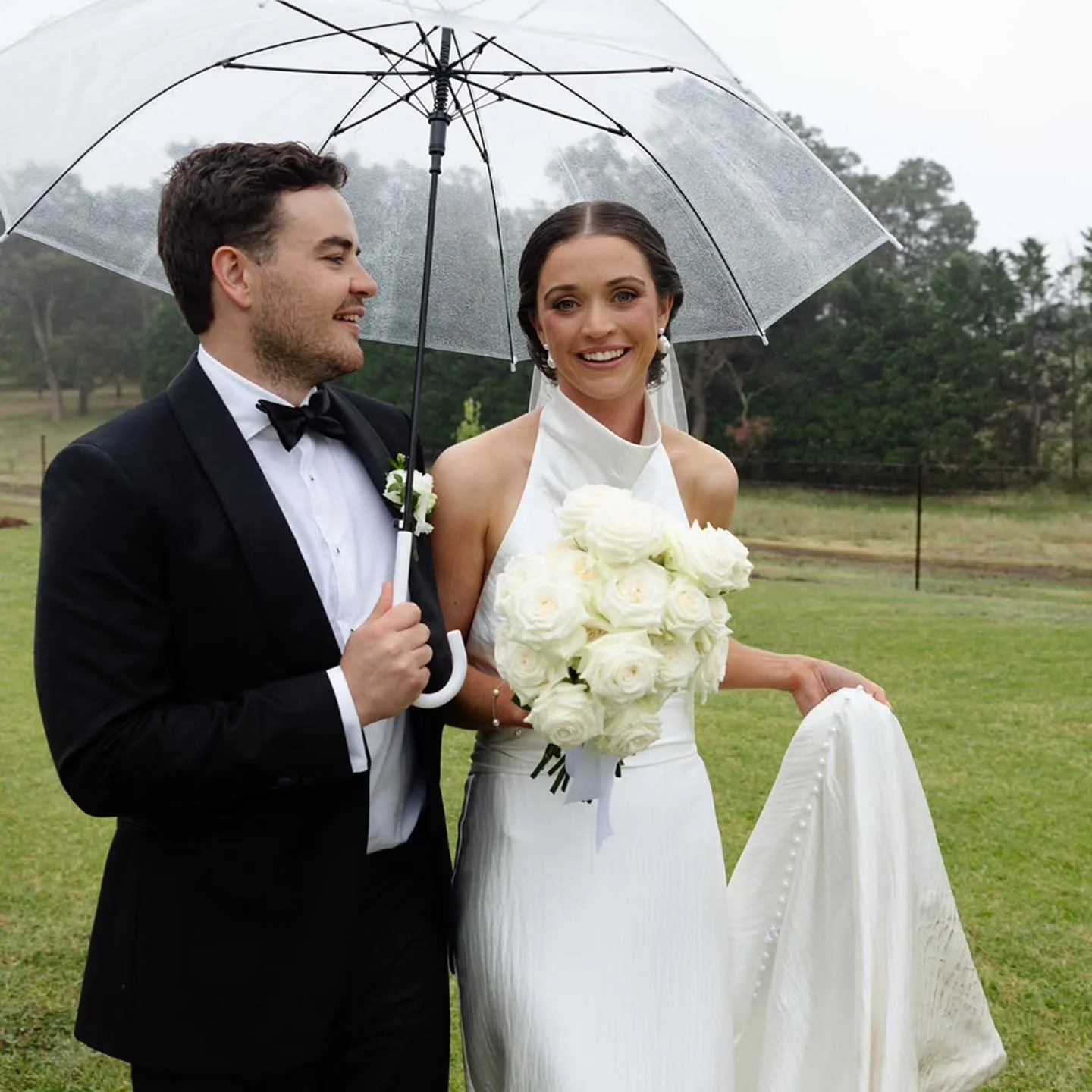 LOVE 🤍
.
.
.
#danikabellflorist #roses #wedding #love #weddingflorist 

Photographer @piptakesapicture 
Florals @danikabellflorist 
Celebrant @katie_king_marriage_celebrant 
Caterer @pbcatering_