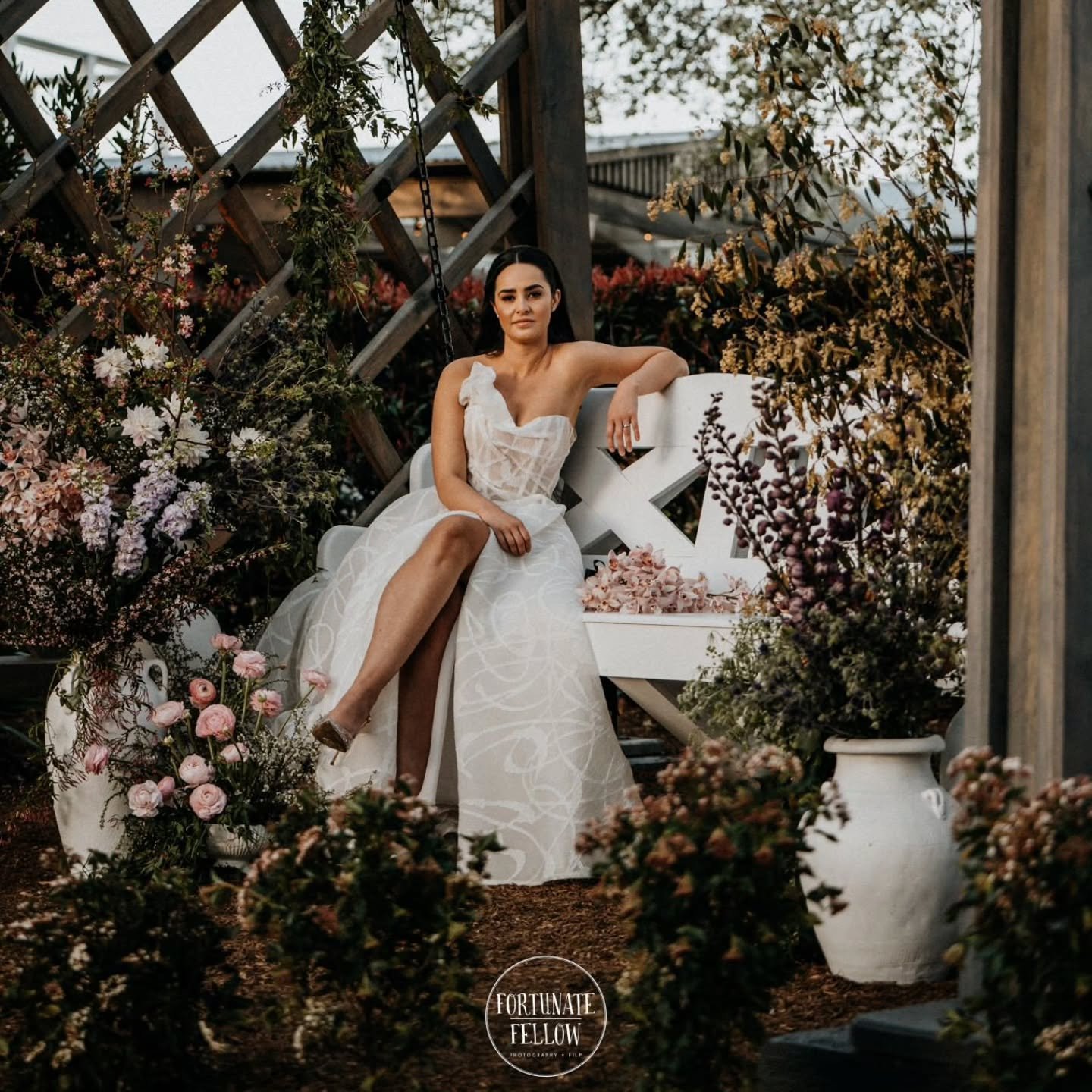 Picture perfect 🤍
.
.
.
#danikabellflorist #weddingflowers  #kalinyaestate #bride #weddingflorist 

Venue @kalinyaestate 
Florals @danikabellflorist 
Model @missylancastermusic 
Photographer @fortunate_fellow 
Gowns @couturebyfrancesca 
Hair @sharon
