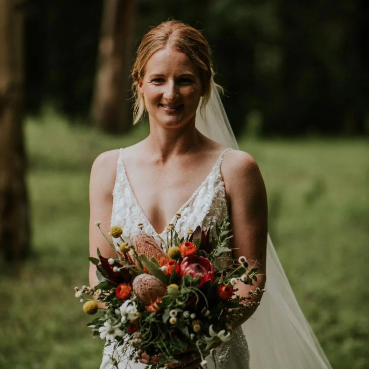 Bianca + Ben ❤️ 
.
.
.
#bridalbouquet #nativebouquet #wollondillyflorist #weddingday #brideandgroom 

Venue @thebarnstormhill 
Photographer @m.robertson.photo 
Celebrant @alexpoli.celebrant 
Florals @danikabellflorist