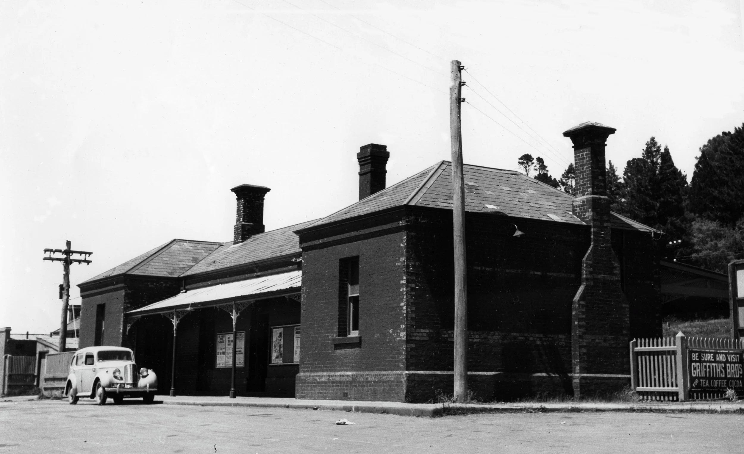 P Daylesford Railway Station 1940 C.jpg
