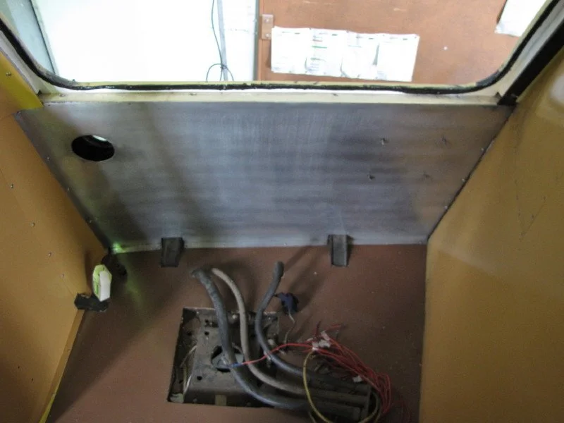 Reassembled drivers cab of 32s passenger car_1.JPG