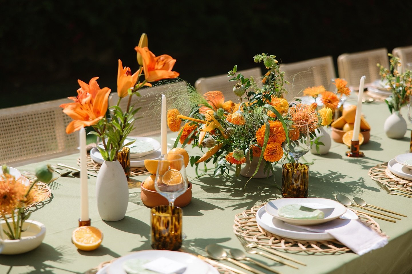 Hosting soon? Here are 3 easy ways to make your table feel elevated (without overthinking it):

1️⃣ Mix textures - linen, ceramic, glass.
2️⃣ Keep florals low for easy conversation.
3️⃣ Add a personal touch like name cards or mini favors.

Your dinne