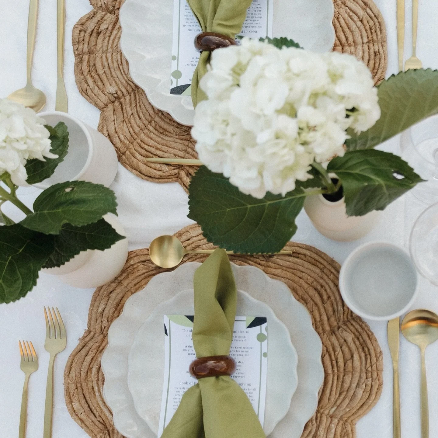 Day dreaming of more intimate dinner parties this year 💚✨🍴