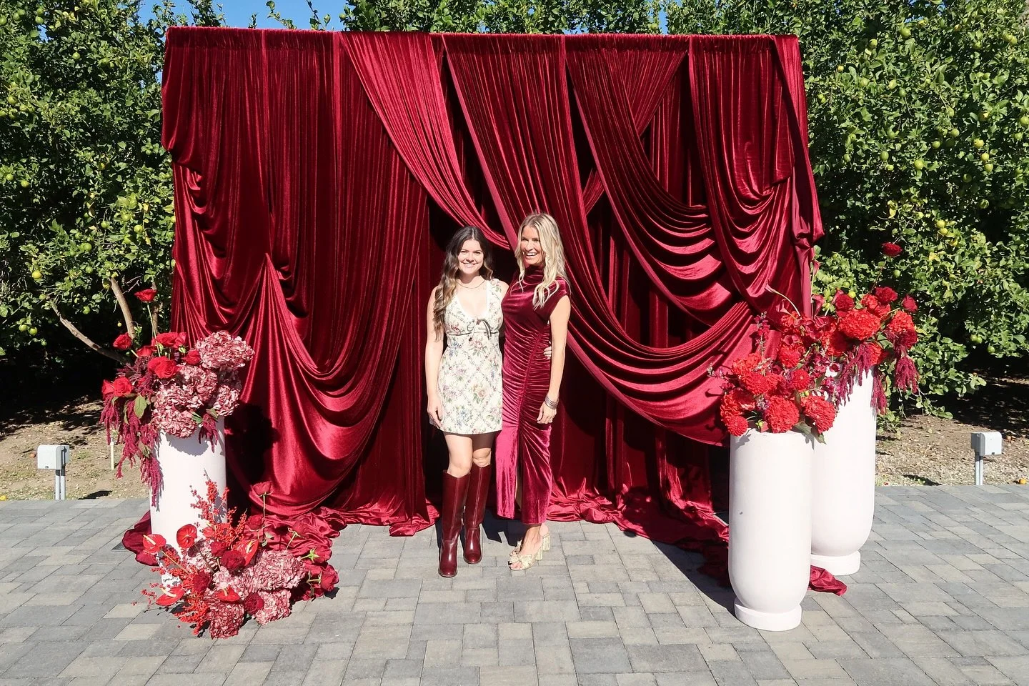 We wish you a very Merry Christmas ❤️🍽️ 

Love,
Colette &amp; Kristin