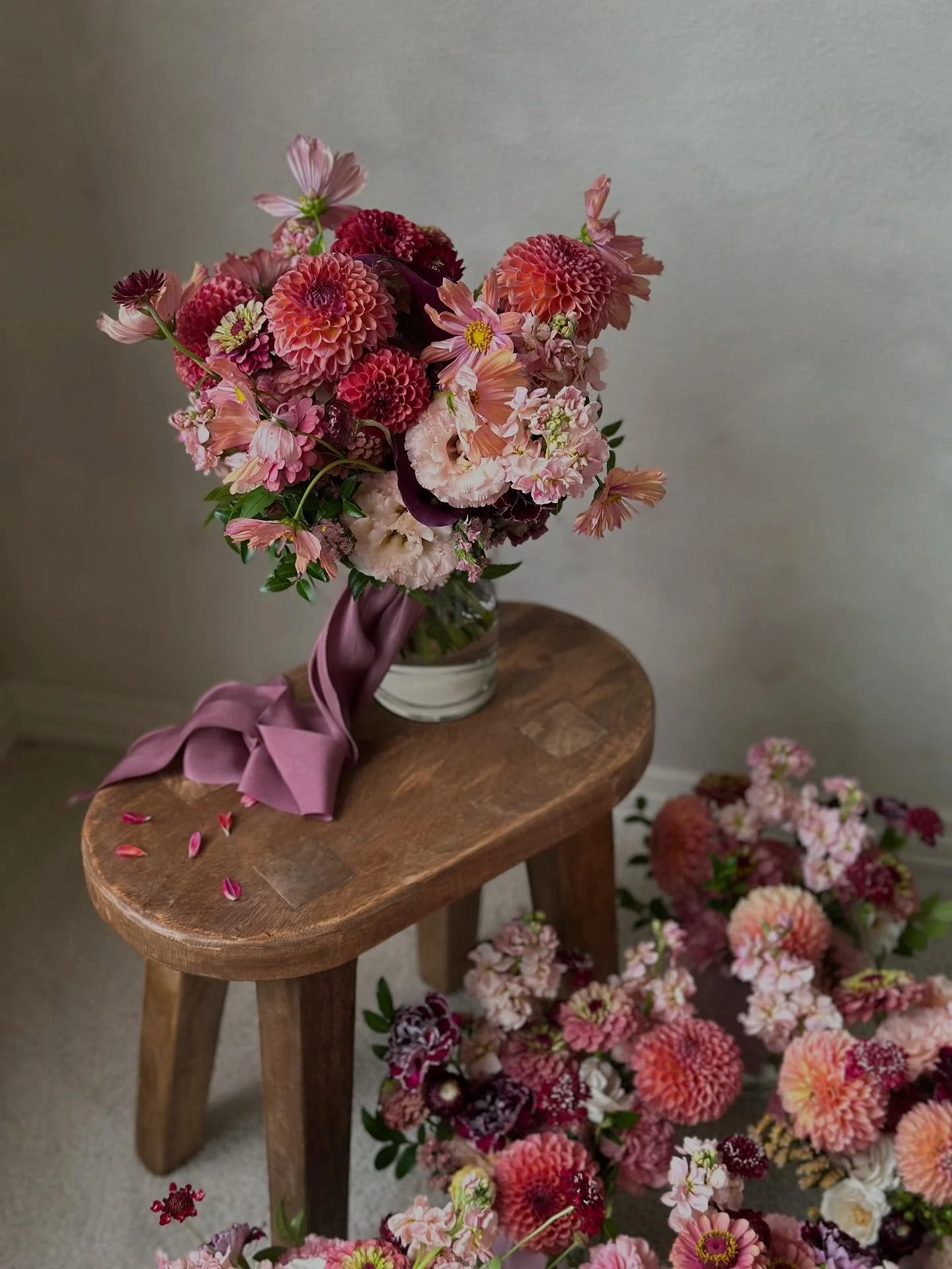 Still swooning over these bouquets 💕 Filled with dahlias, cosmos, and all the pretty summer blooms for the happiest wedding day. 
Forever thankful to be part of these moments ✨

#weddingbouquet #floral #summerwedding #summerblooms #bouquet