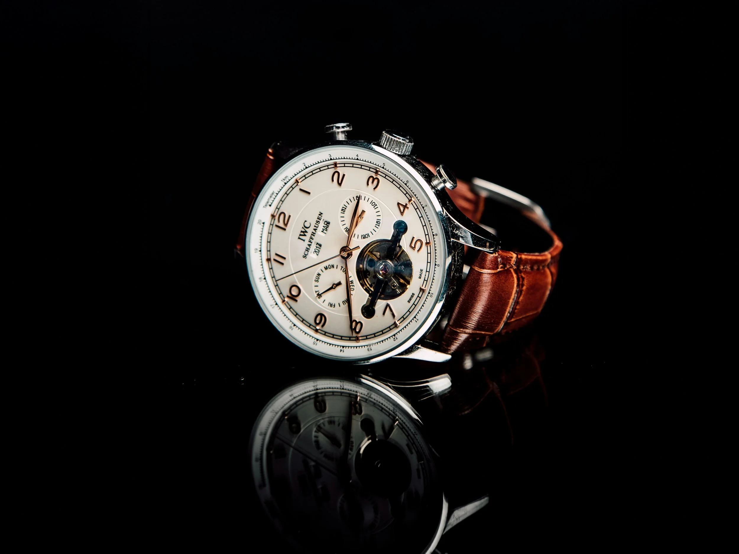 Product Photography: Create Eye-Catching Visuals for E-Commerce and Amazon