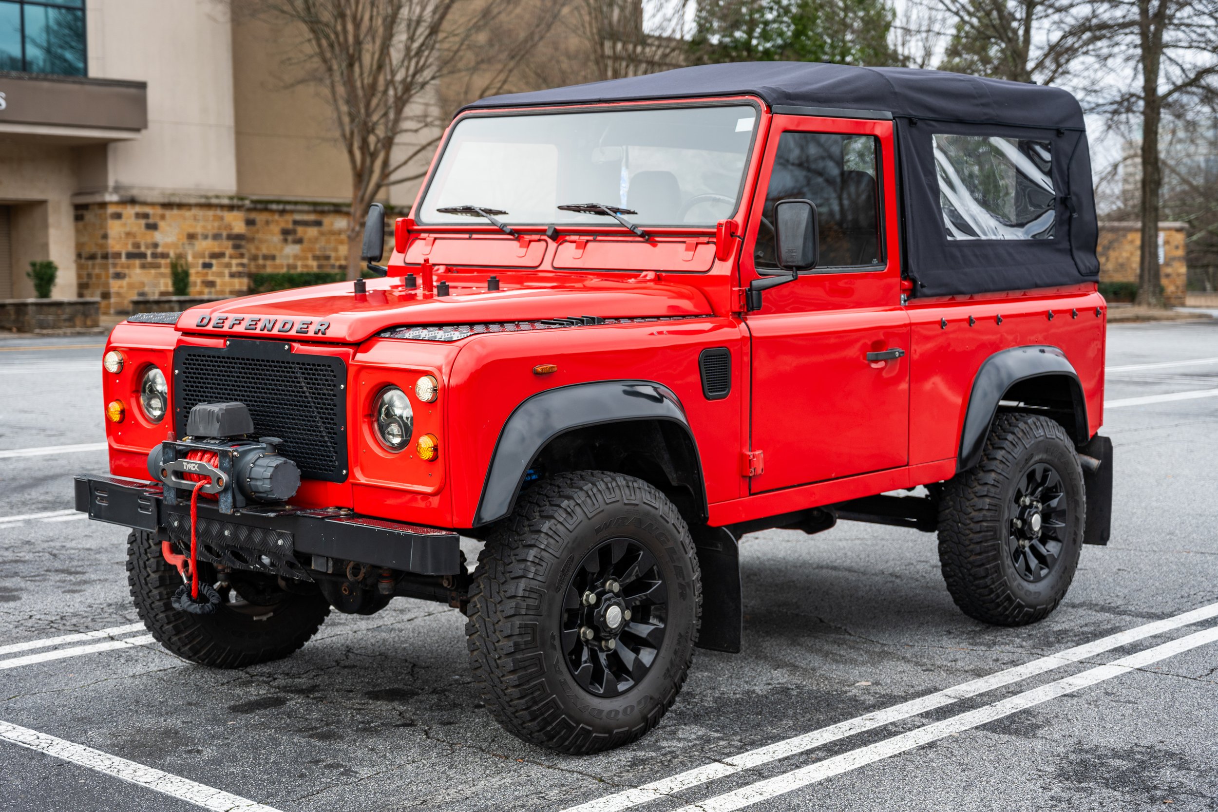 001 - exterior_1987 Land Rover 90.JPG