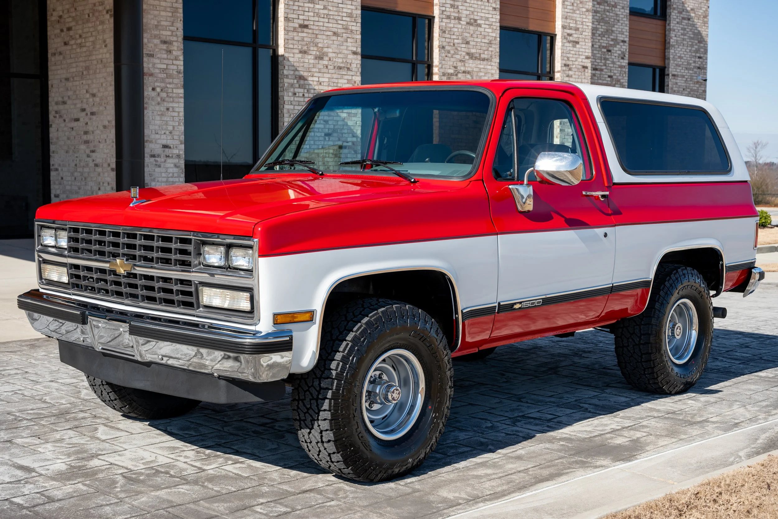 001-exterior_1989 Chevrolet K5 Blazer.jpg