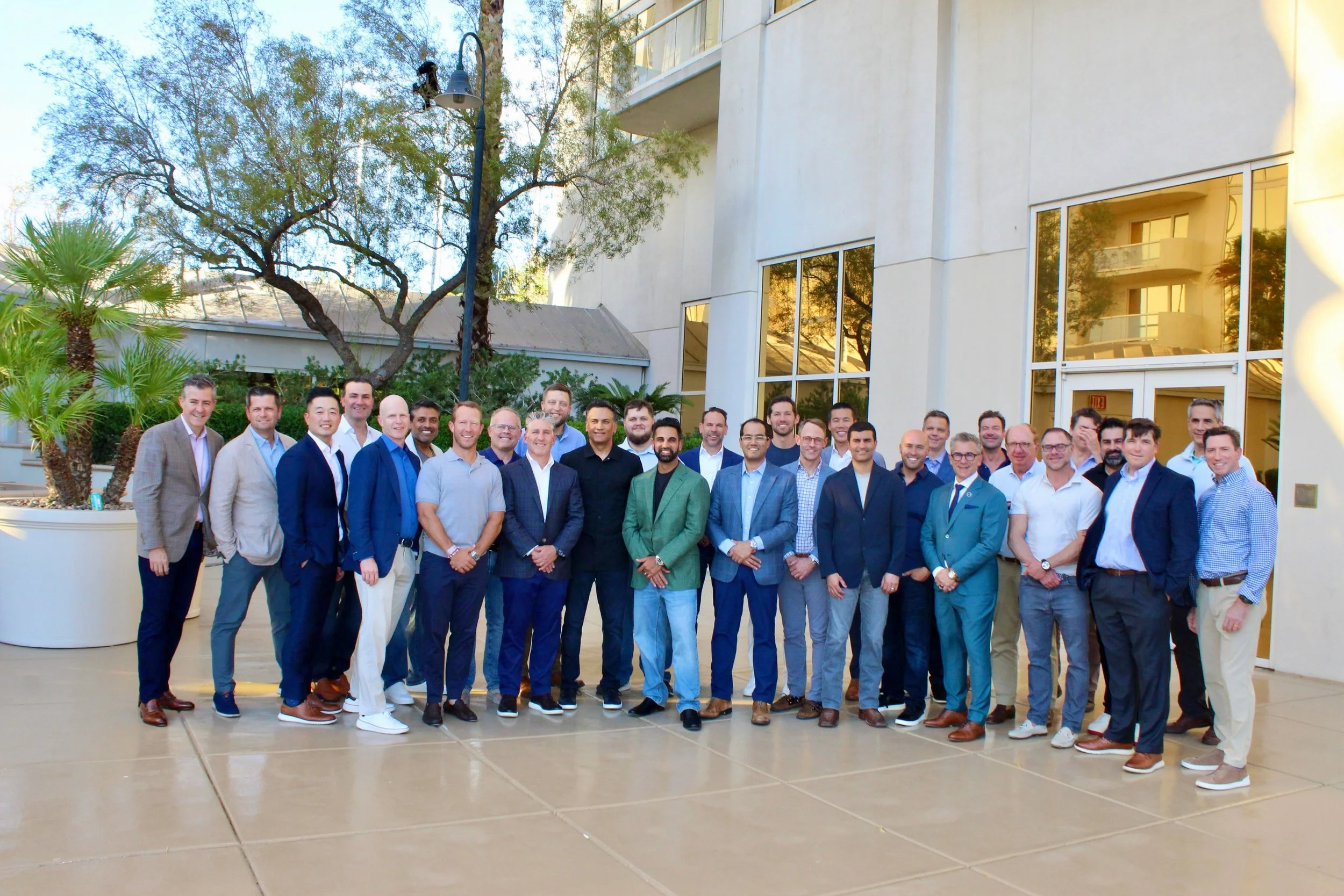 🎥 From sunrise setups to the final standing ovation, we captured every moment of Sharpening Your Edge 2026.

@zimmerbiometinstitute @viticusgroup_humanhealth 

📷 Professional Photography
🎥 Cinematic Videography
🚁 Aerial Drone Production
🎙️ Facul