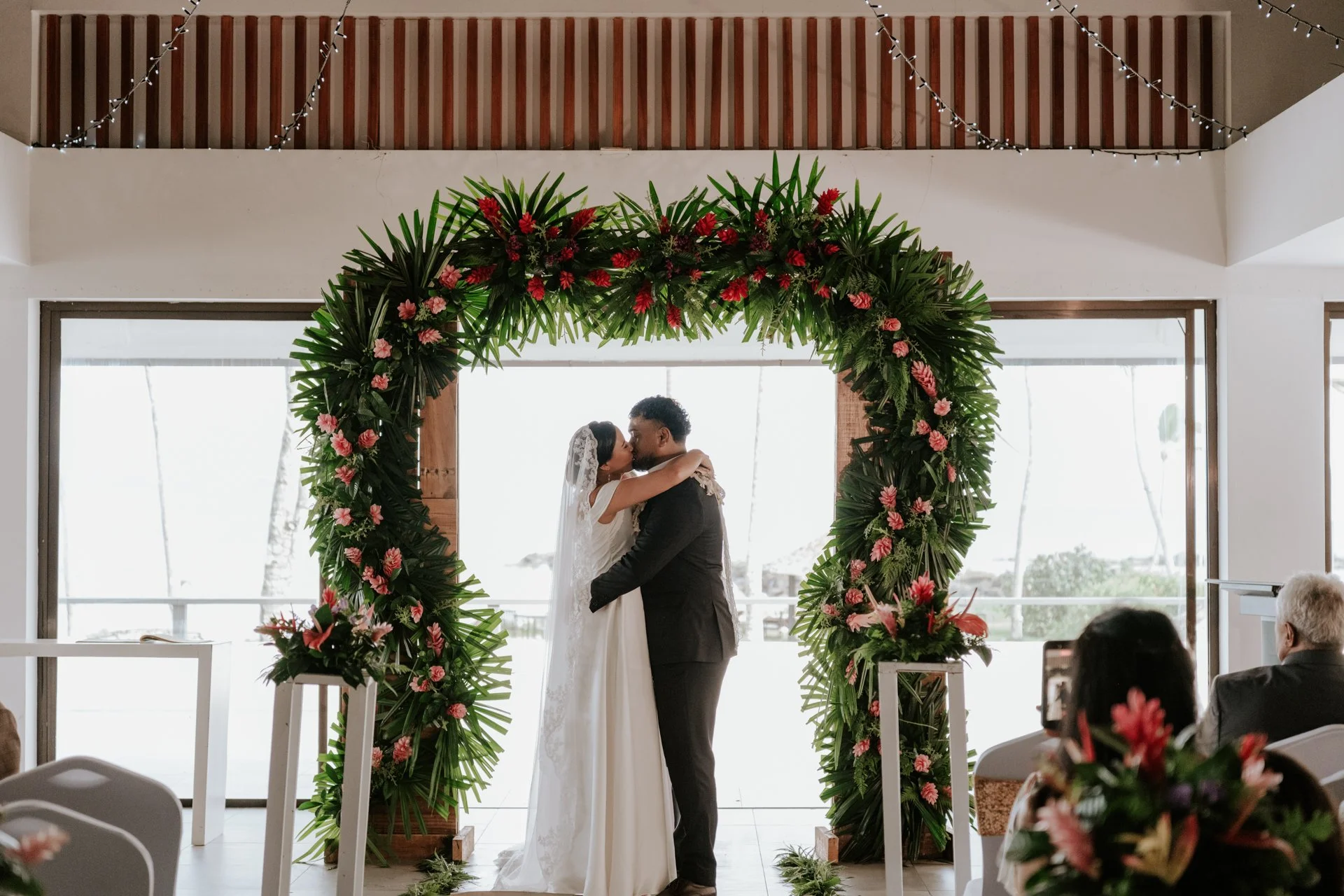 Lyka wedding pearl resort wedding fiji wedding-28.jpg