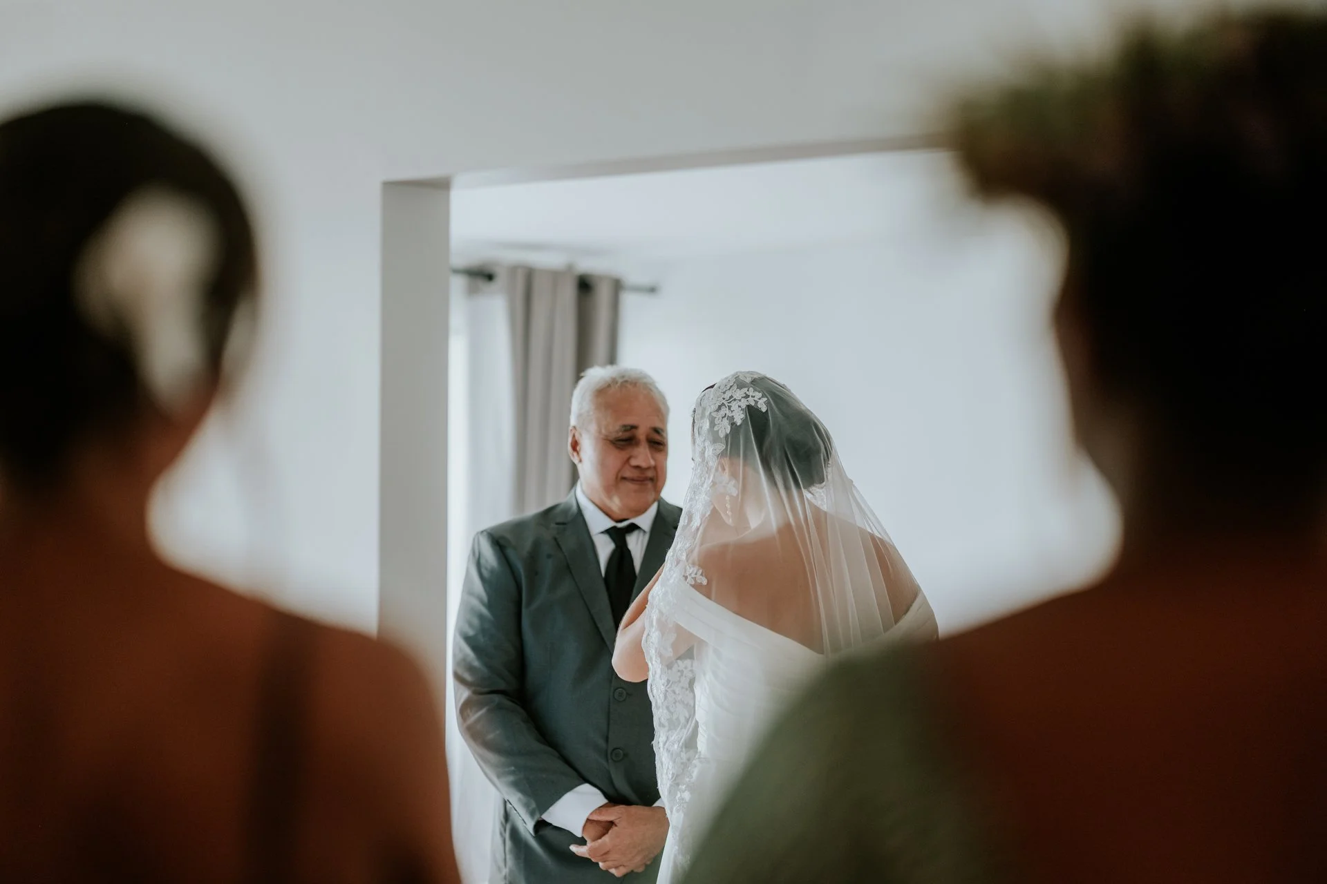 Lyka wedding pearl resort wedding fiji wedding-14.jpg