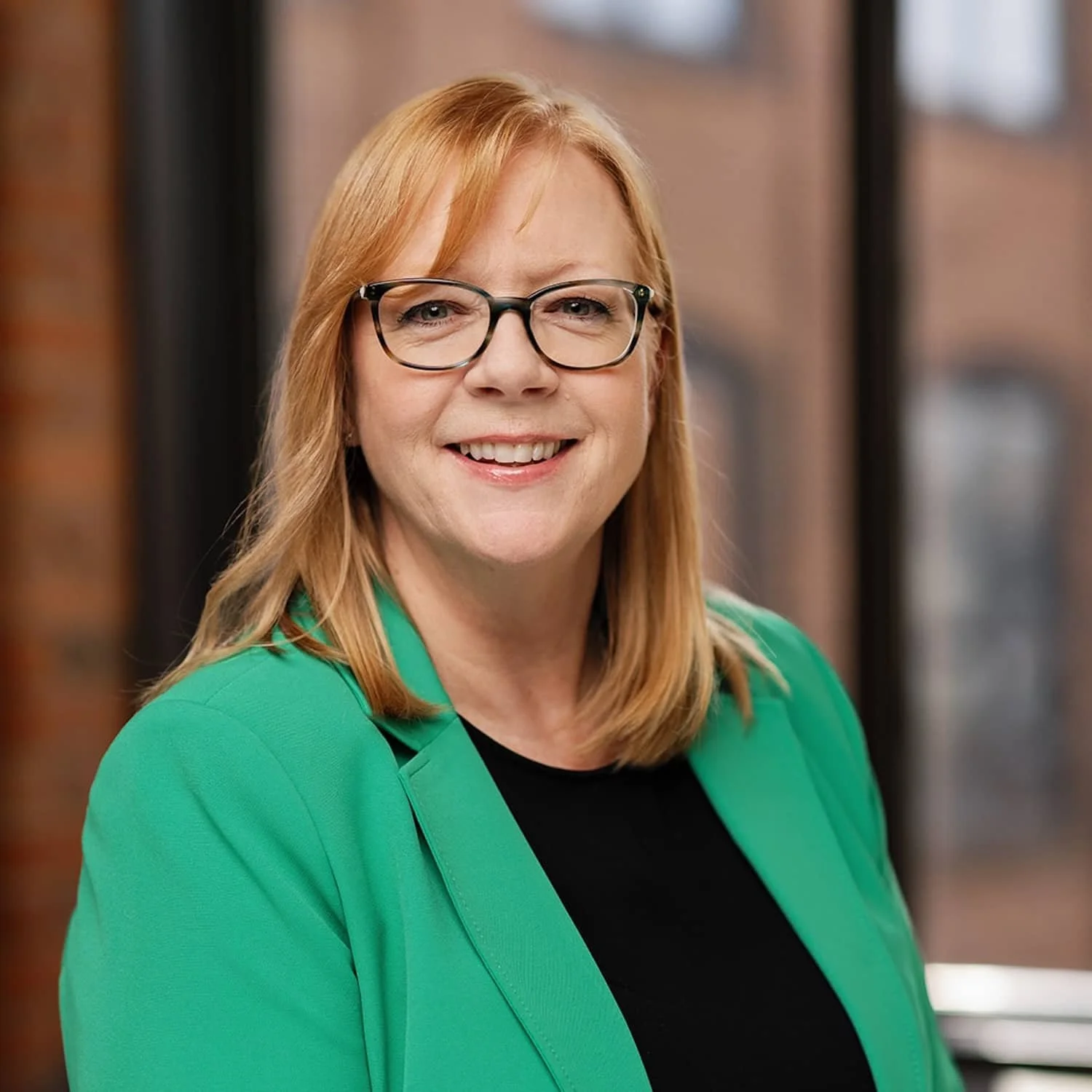 Makeup Artist Boston | Beauty | Grooming | Hair | Headshots 