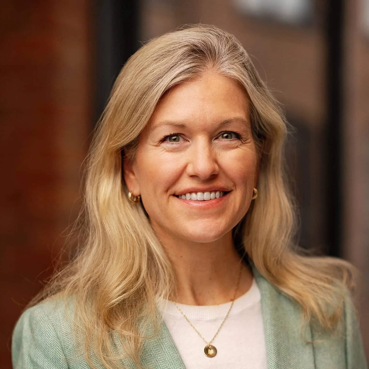 Makeup Artist Boston | Beauty | Grooming | Hair | Headshots 