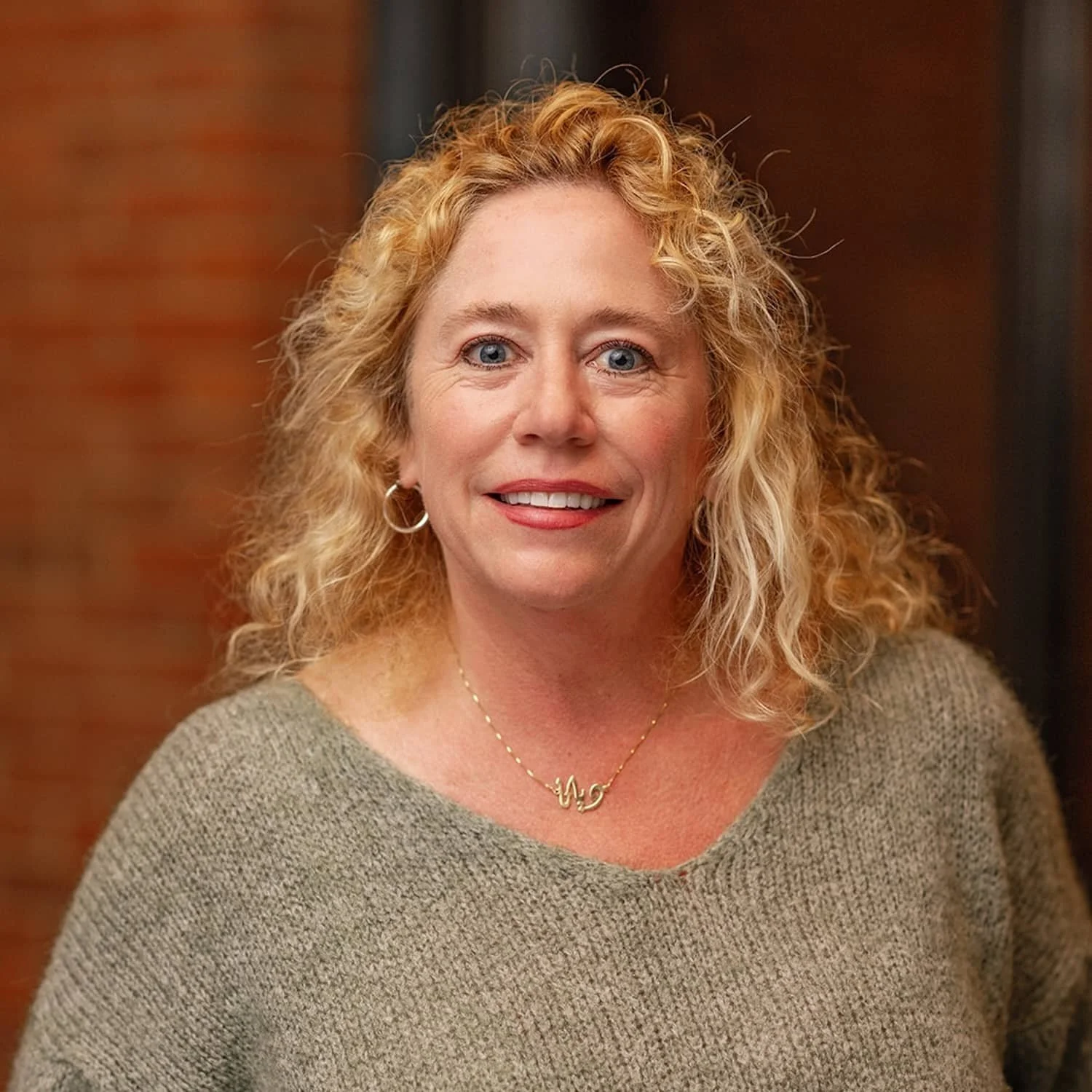 Makeup Artist Boston | Beauty | Grooming | Hair | Headshots 