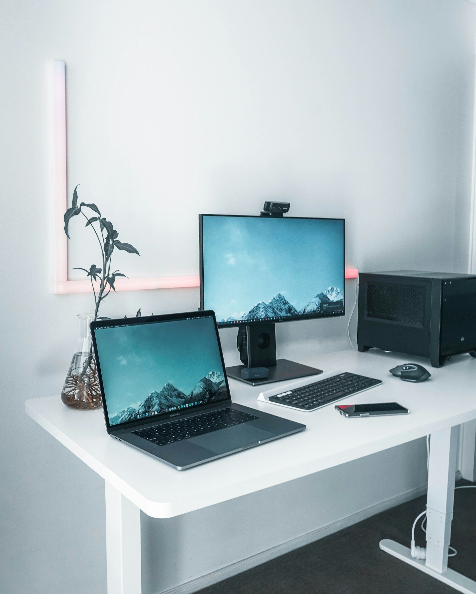 unsplash-image-XlEafYGDvV0.jpg