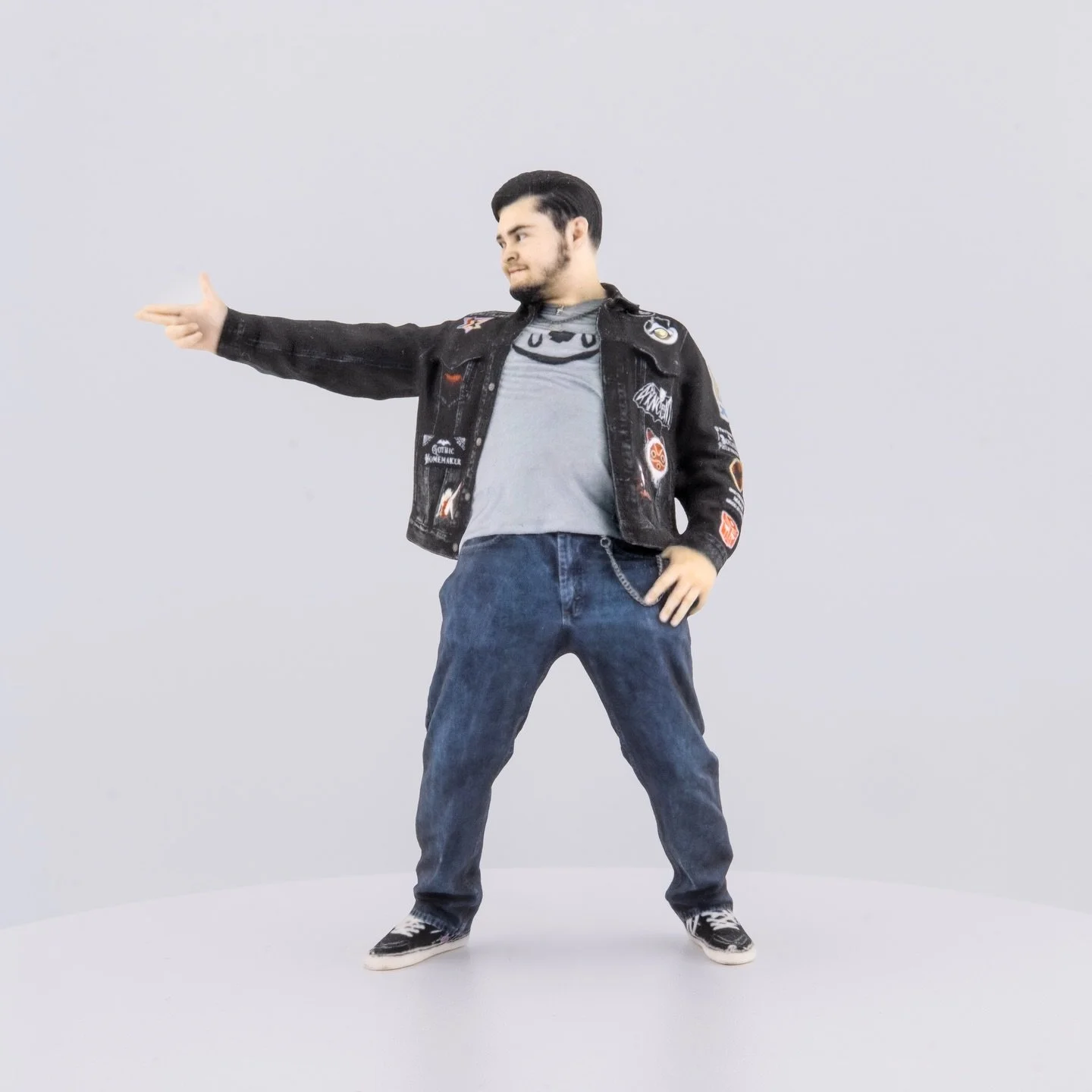 Turn yourself into art. 🔥 
From your style to your signature pose, we transform real people into custom 3D printed figures made to stand out. 

DM us to schedule an appointment and create your own personalized figure today. 📥

#MEin3D #3DPrinting #