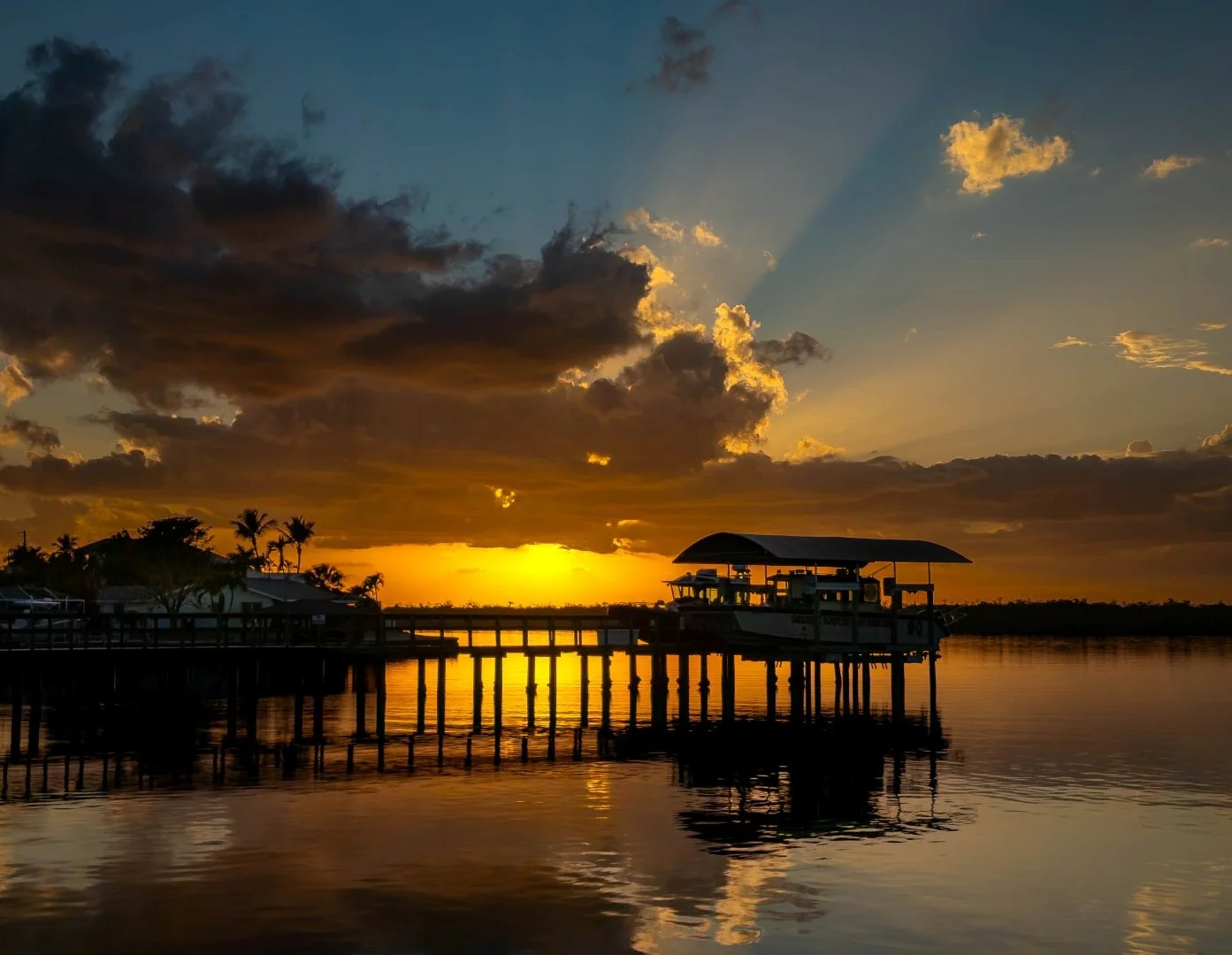 DOCKSIDE MAGIC_VickiStutson_02-26_Assigned.jpg