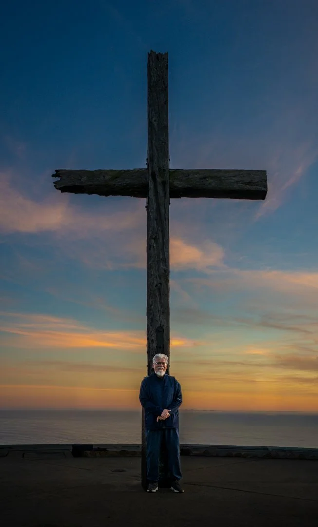 MAN AT THE CROSS_Janice Lindsay_3'26_open-1.jpg