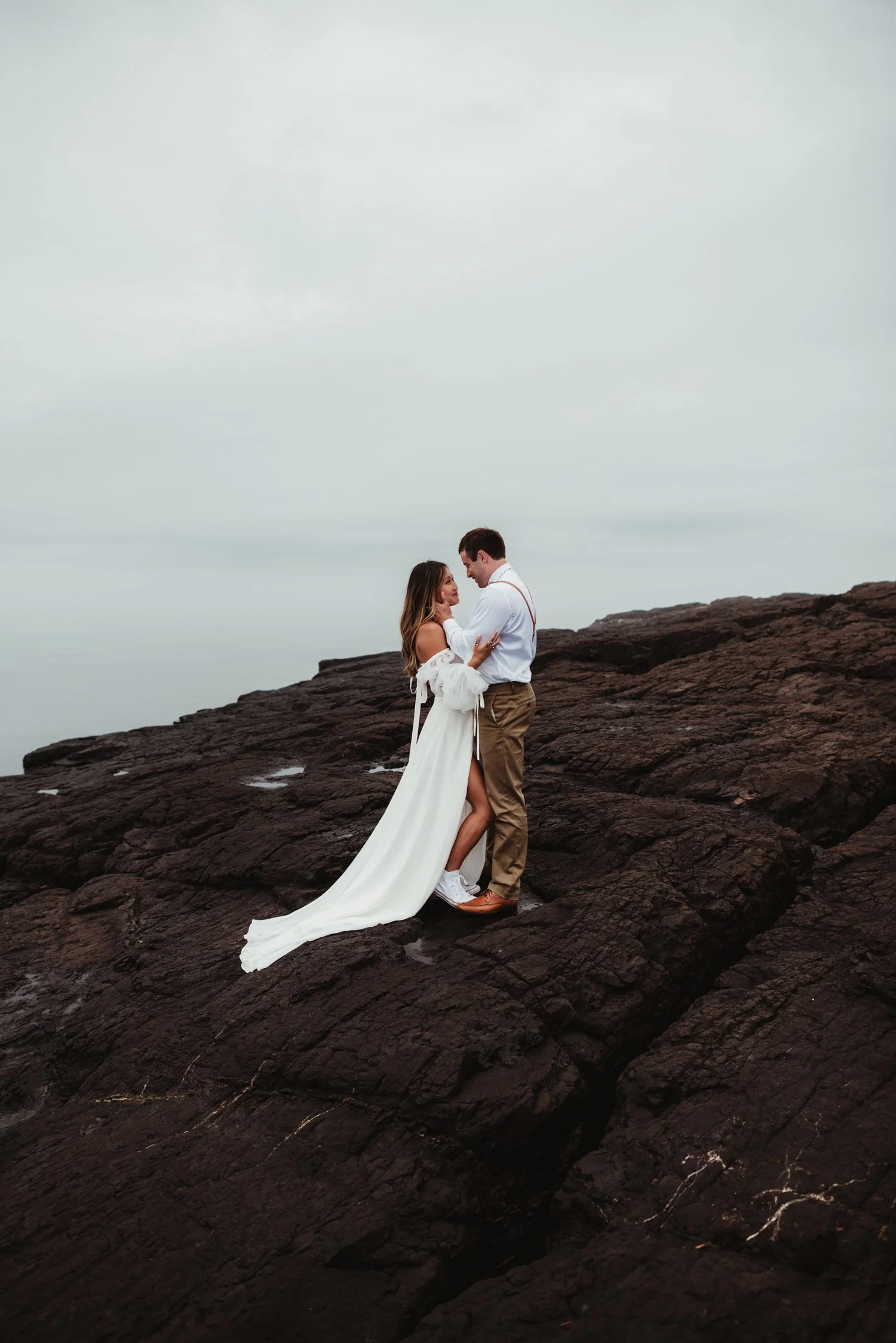 Black-Rocks-Marquette-Elopement-Wedding-Mighican-Wedding-Photographer_4.jpg