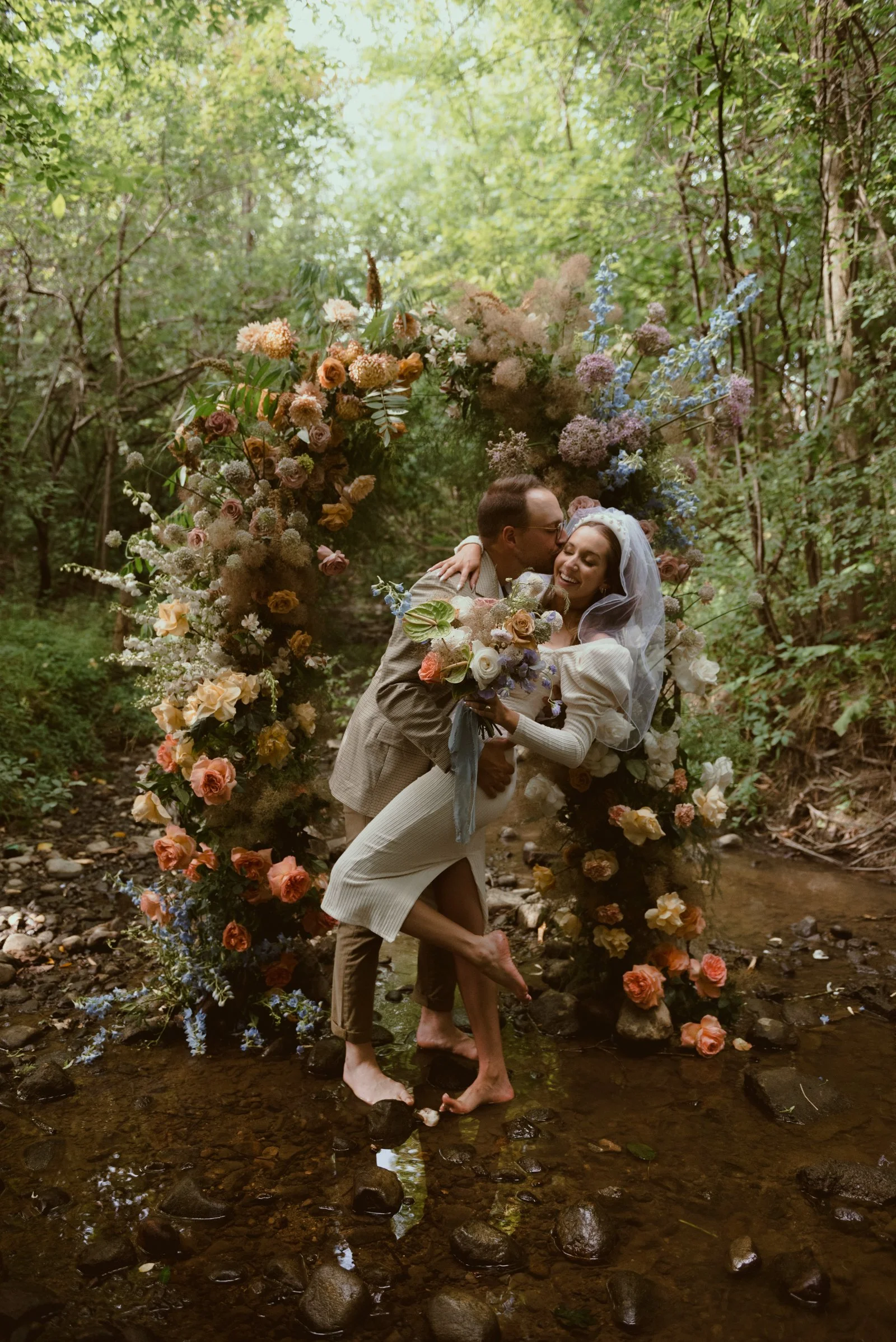 Destination-Elopement-Photographer-Vegas-Elopement-Vintage-Floral-Wedding-3.jpg